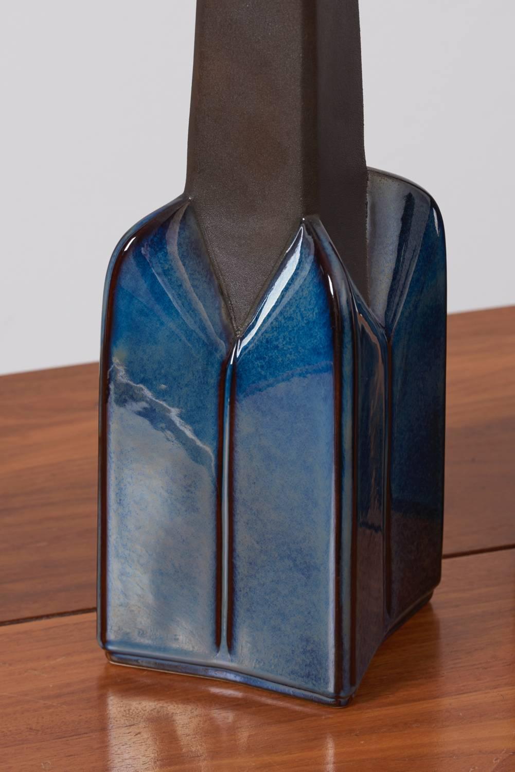 Große blaue und graue Keramik-Tischlampen von Soholm, Dänemark, 1960er Jahre, Paar (Dänisch) im Angebot
