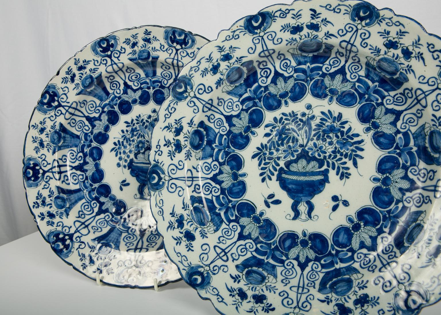 Pair of Large Blue and White Delft Chargers Made, circa 1780 7