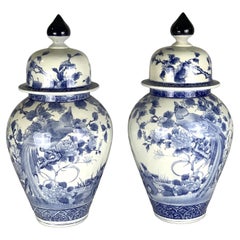 Große blau-weiße Gläser aus Japan aus der Meiji-Periode, um 1880, Paar