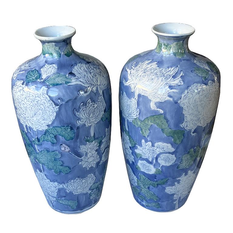 Hong Kong Pair of Large Blue Chinoiserie Vases with Hand-Painted White and Green Florals For Sale