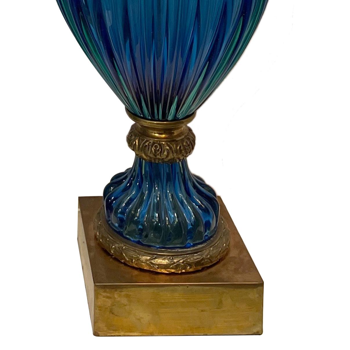 Paar große Lampen aus blauem Muranoglas (Mitte des 20. Jahrhunderts) im Angebot