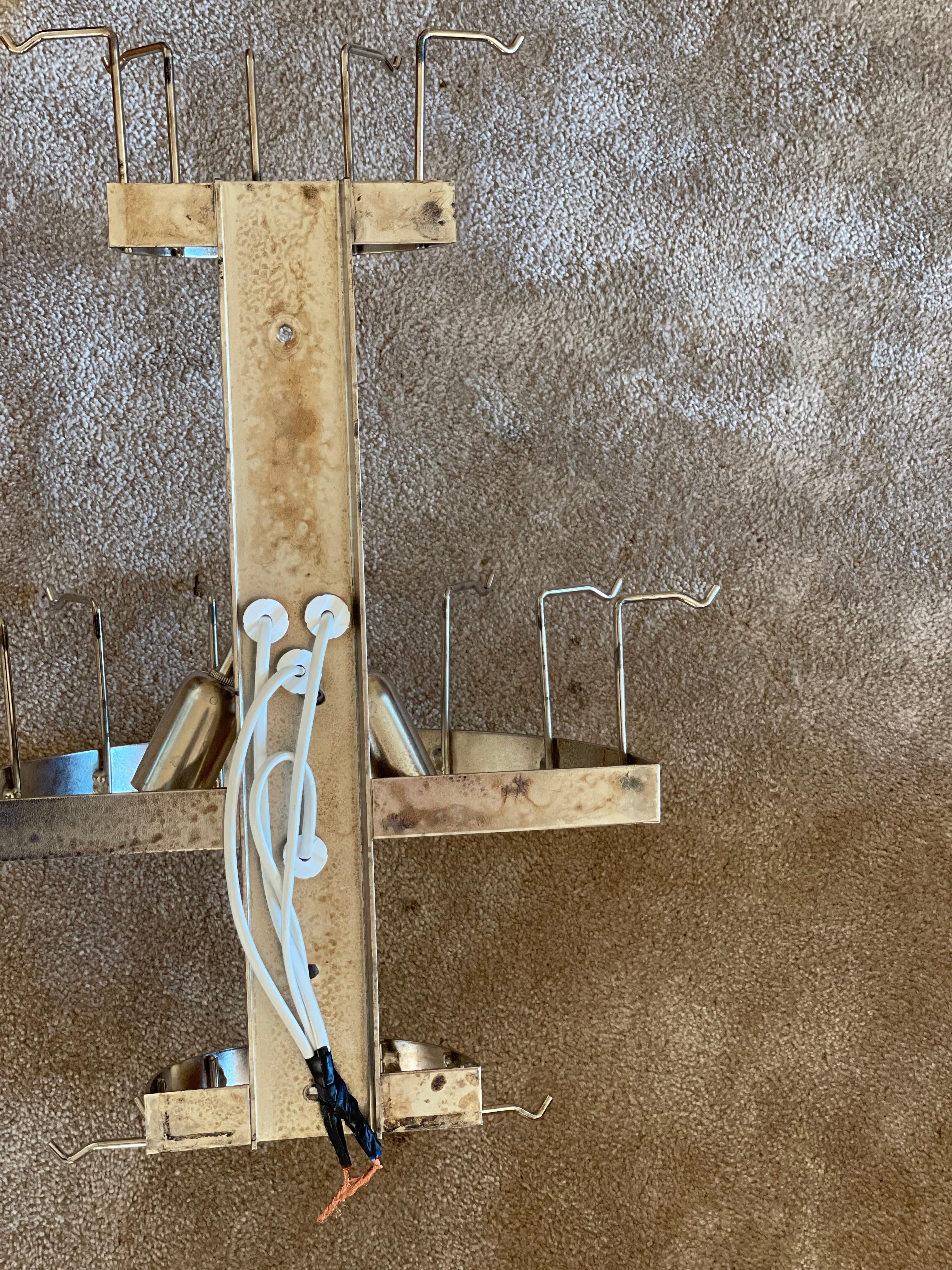 Coppia di grandi e audaci lampade da parete in vetro di Murano con motivo a vortice in marmo bianco in vendita 1