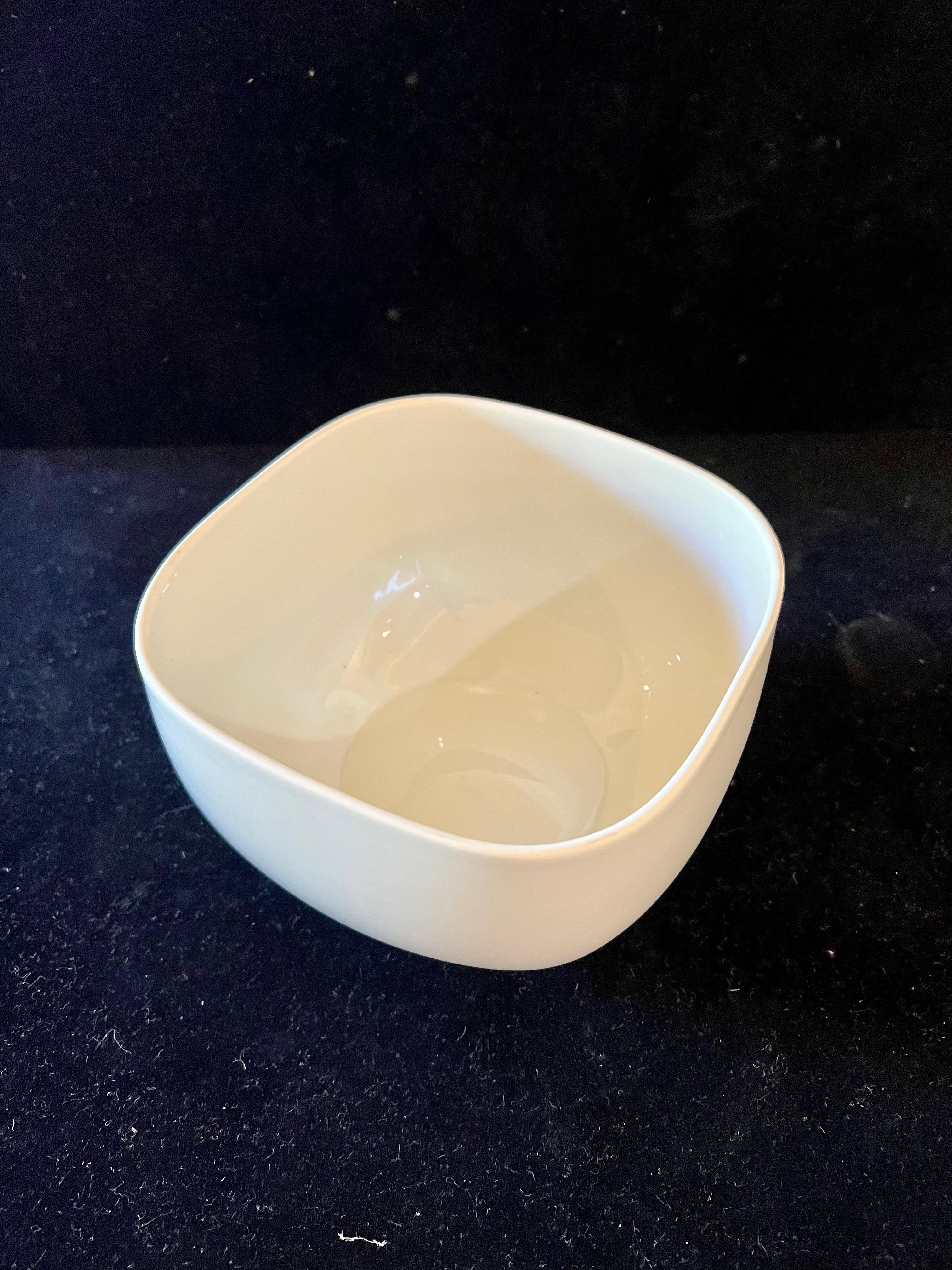 Nice design simple elegant porcelain bowl designed by Timo Sarpaneva for Rosenthal studio, circa 1970's excellent condition no chips or cracks Buyer has the option to buy 1 or 2.