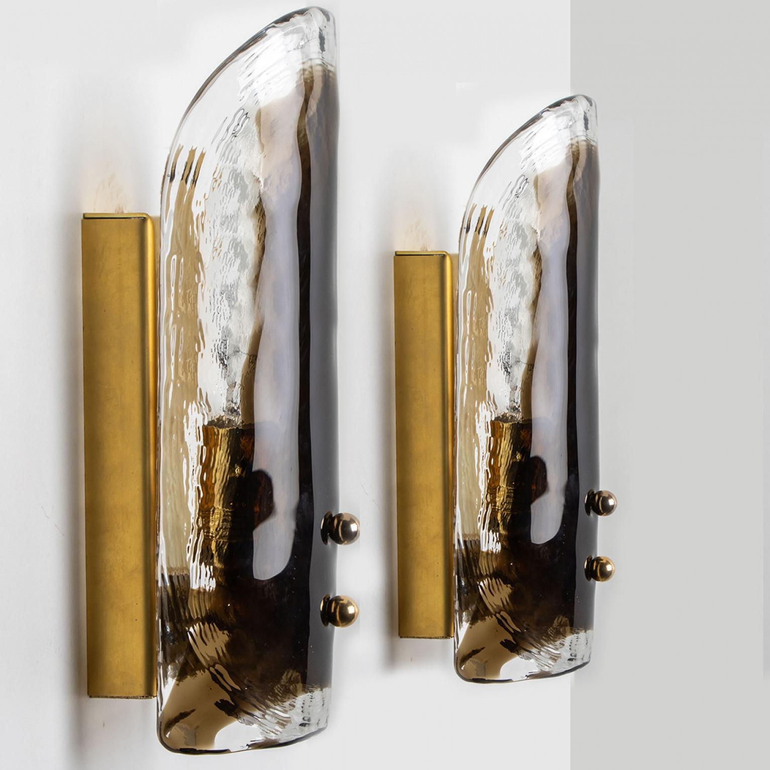 Pair of Large Brass and Hand Blown Murano Glass Wall Lights by J.T. Kalmar, 196 In Good Condition In Rijssen, NL