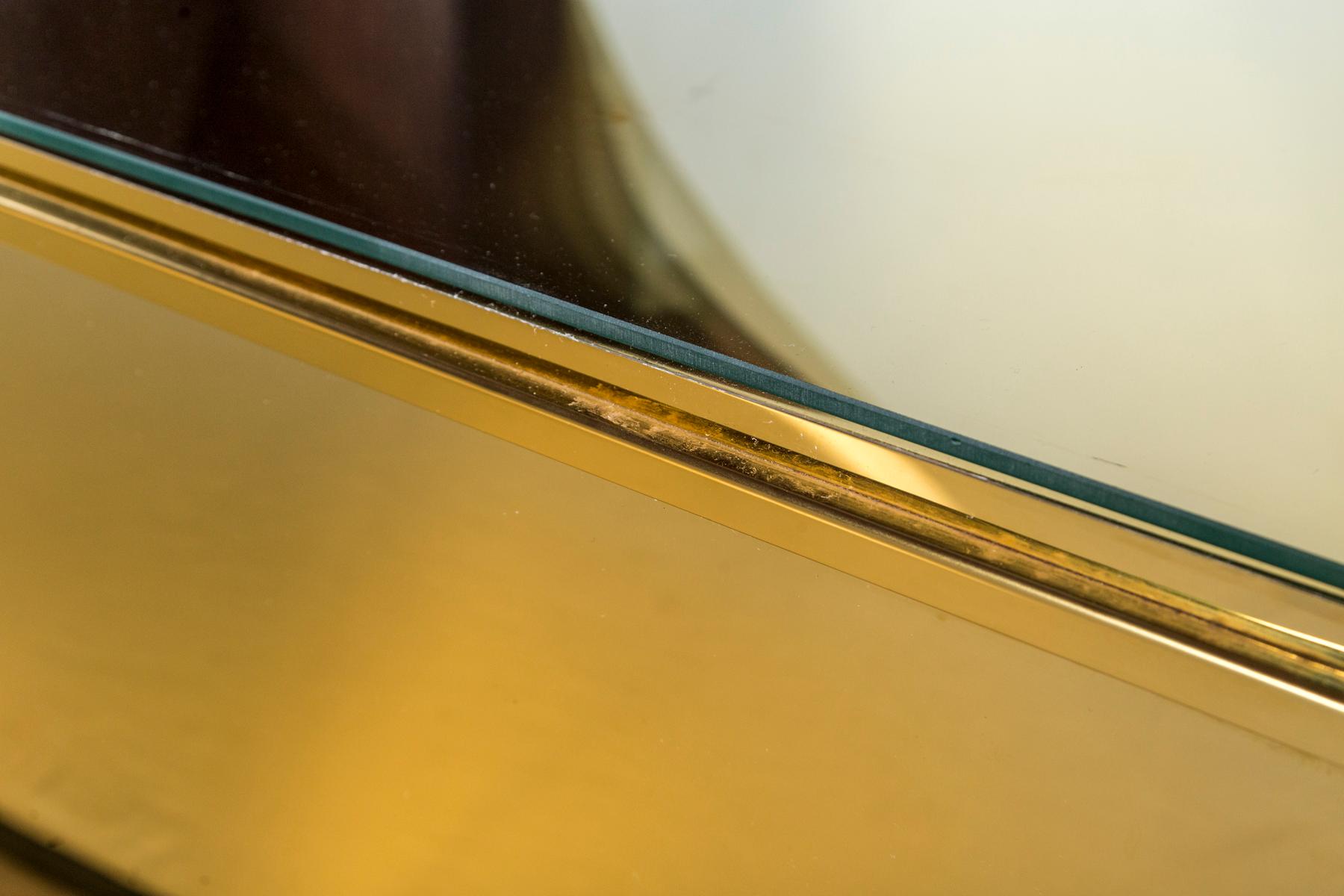 Pair of Large Brass Cube Side Tables In Good Condition For Sale In Stamford, CT