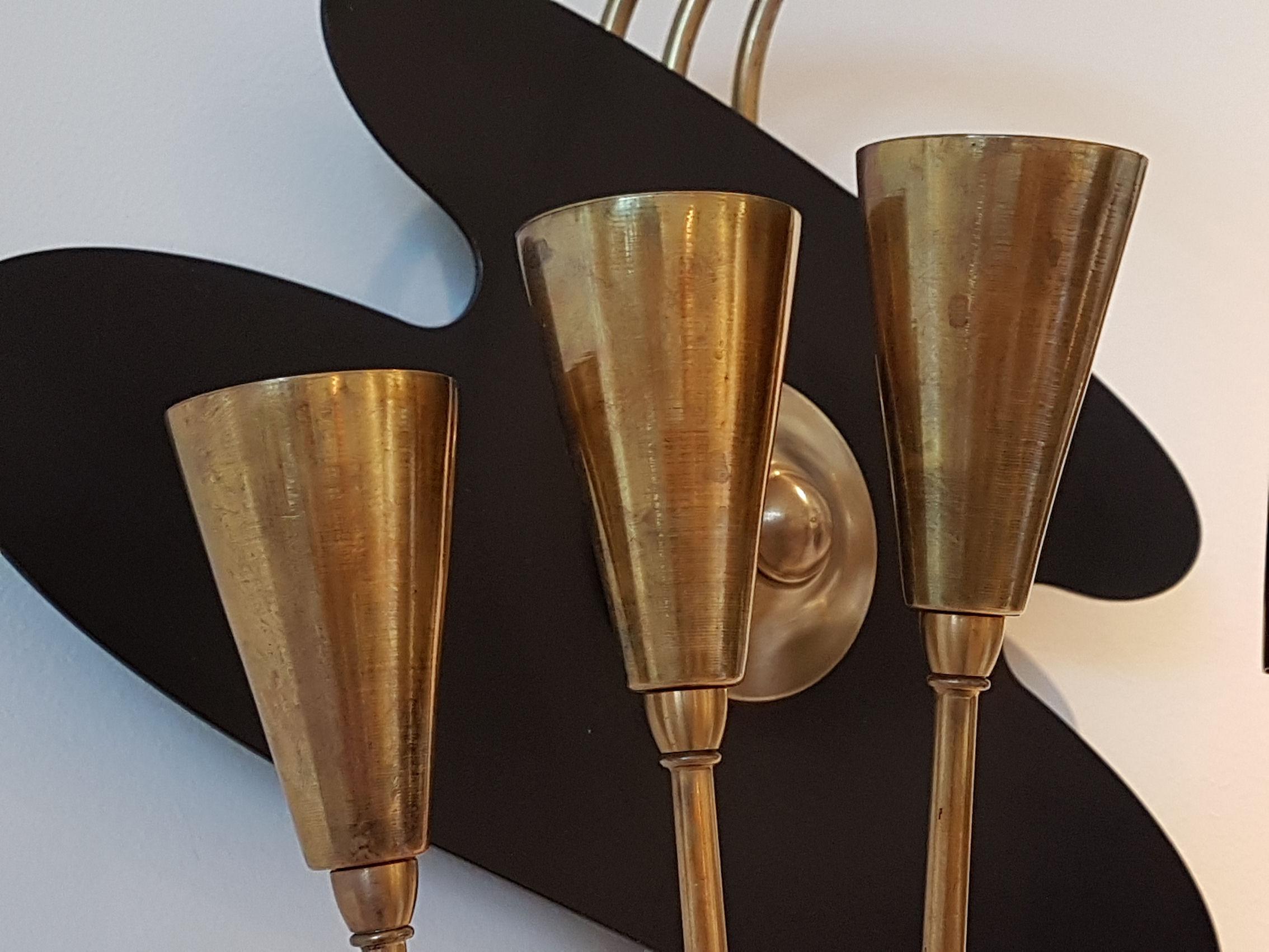 Pair of Large Brass Mid-Century Modern Wall Sconces, Stilnovo Style, 1960 In Good Condition In Dallas, TX