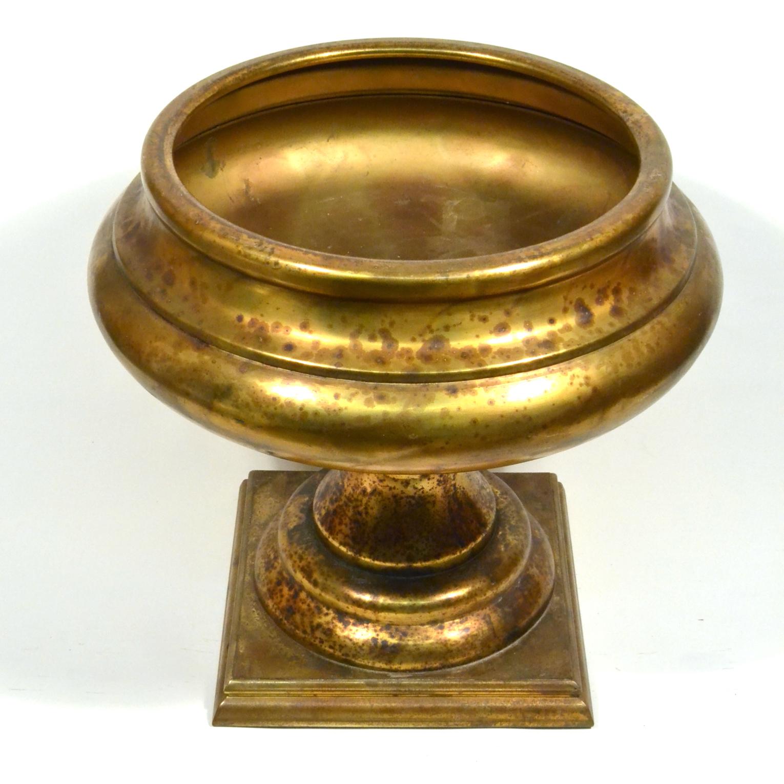 Pair of Large Brass Jardinière For Sale 1