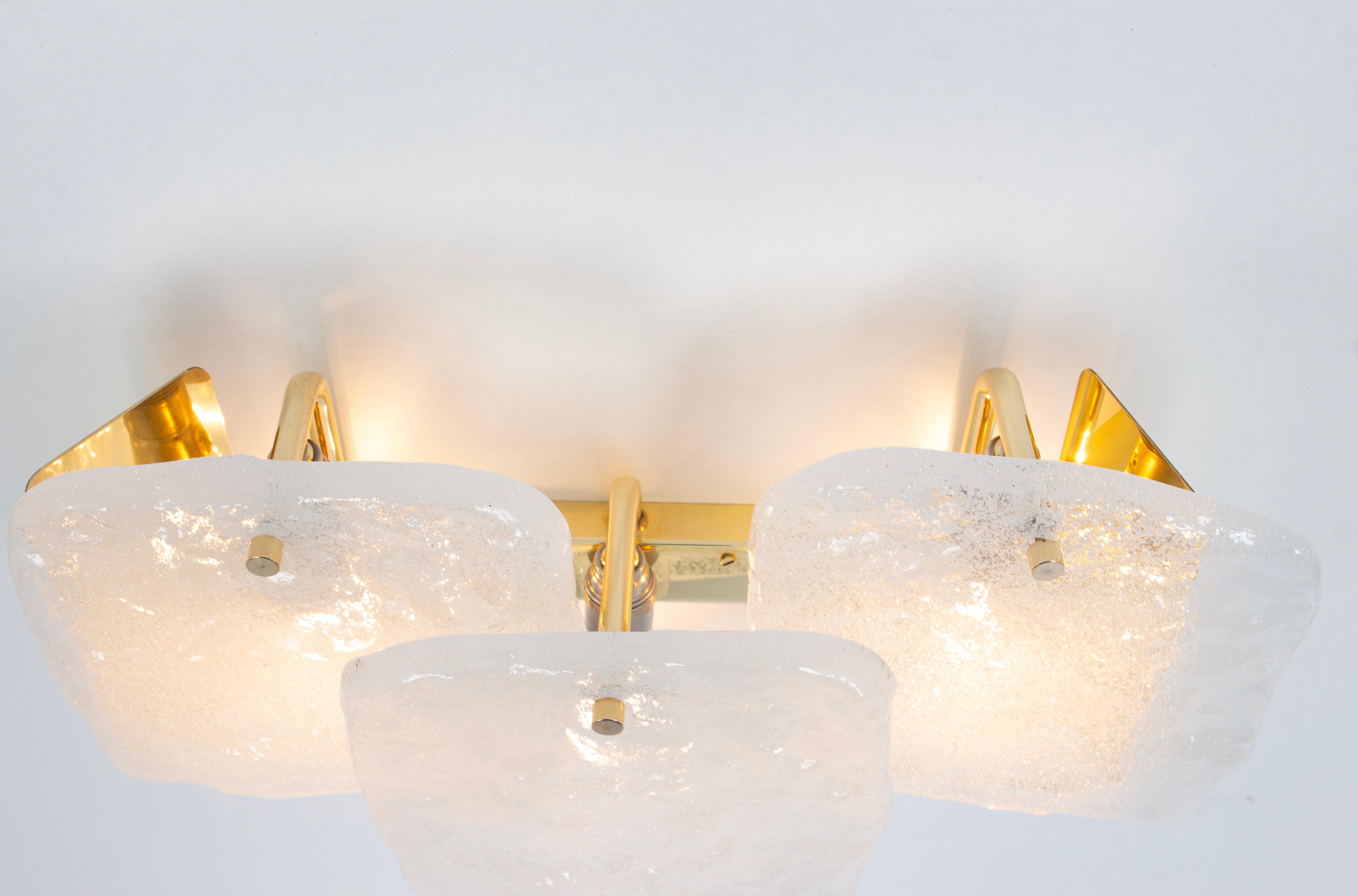 Pair of Large Brass Kalmar Wall Lights Murano Glass by Kalmar, Austria, 1960s For Sale 1