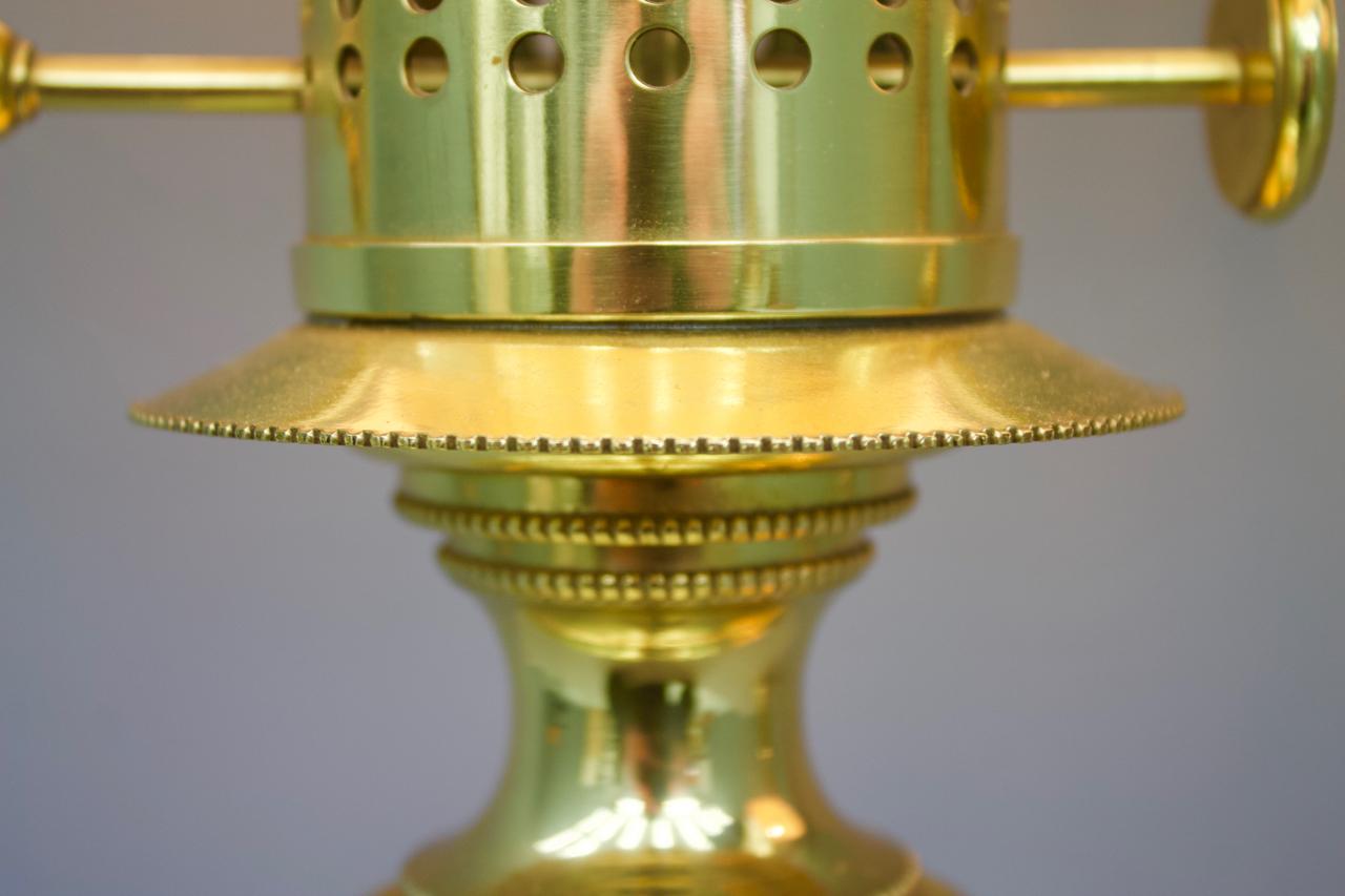 Pair of Large Brass Table Lamps by Vereinigte Werkstätten Germany 1960s For Sale 4