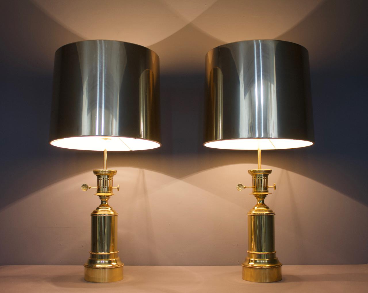 Hollywood Regency Pair of Large Brass Table Lamps by Vereinigte Werkstätten Germany 1960s For Sale