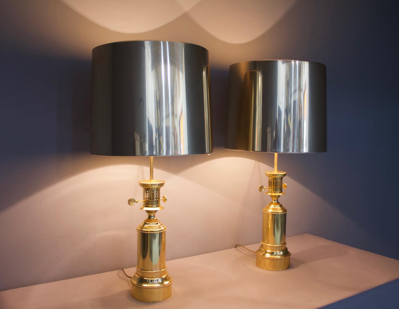 Mid-20th Century Pair of Large Brass Table Lamps by Vereinigte Werkstätten Germany 1960s For Sale