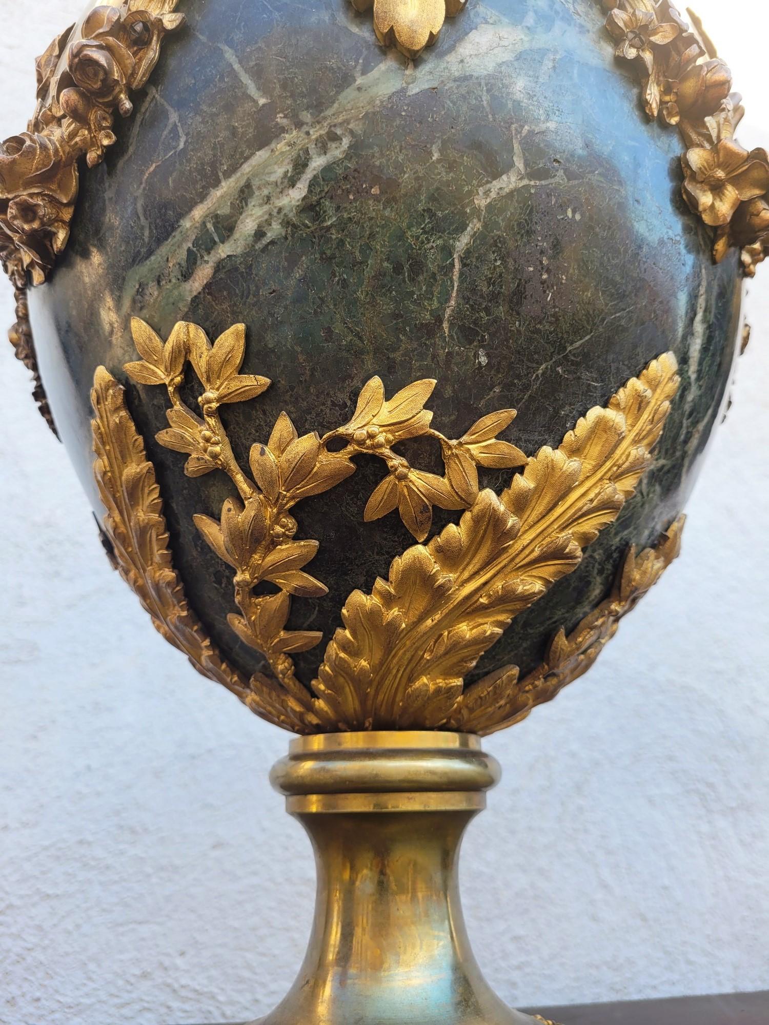 Coppia di grandi cassette in bronzo e marmo, Napoleone III, XIX secolo in vendita 10