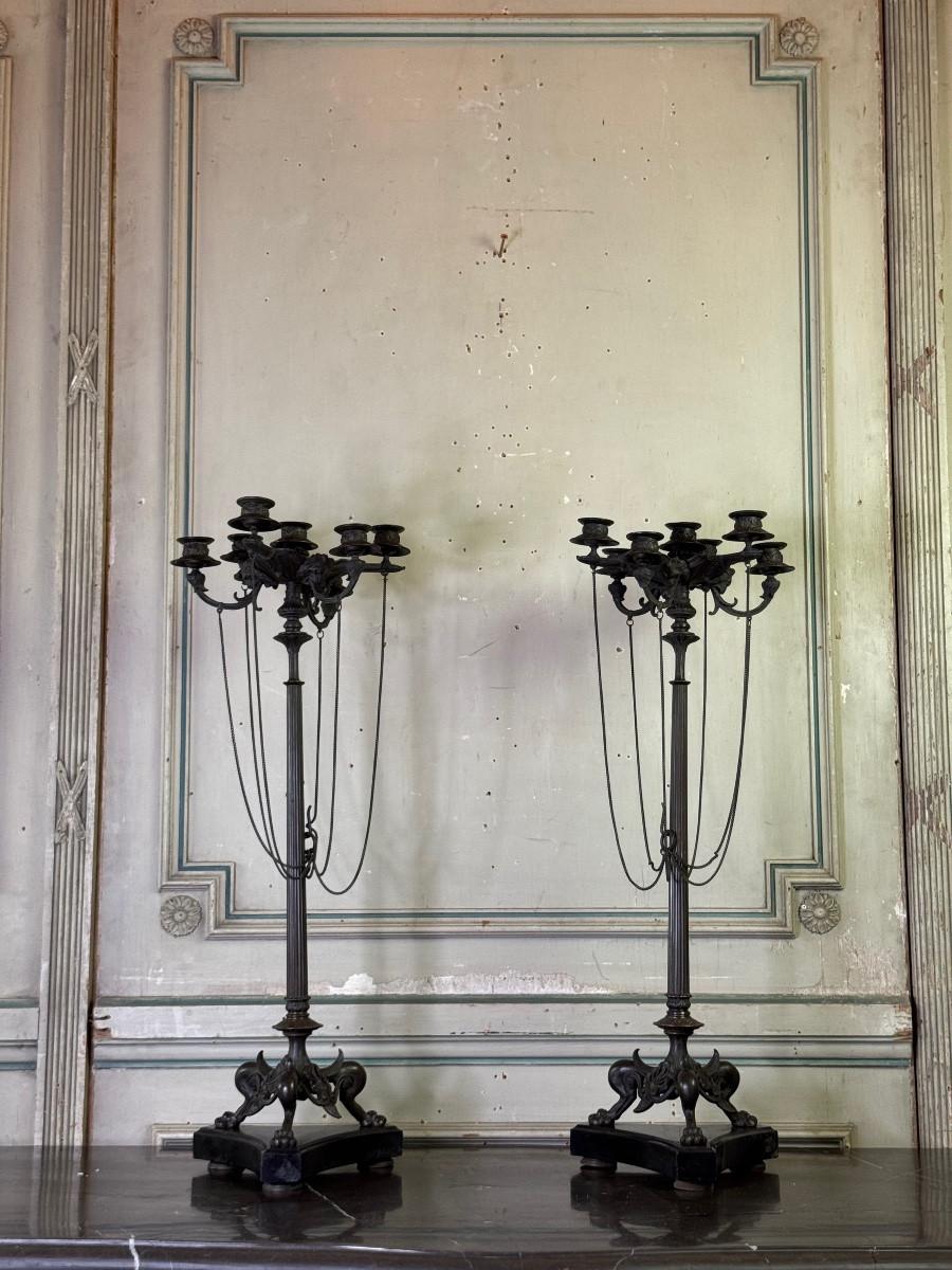 Pair of large bronze candelabra in the antique style, circa 1880 For Sale 3