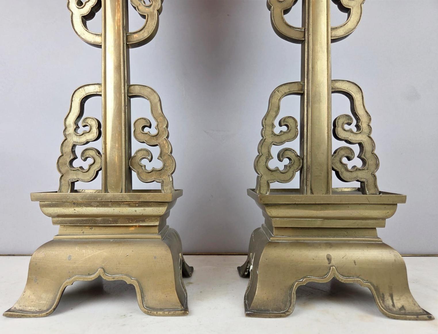 Pair Of Large Bronze Candlesticks, Chinese Work, Late 19th Century In Good Condition For Sale In Brussels, BE