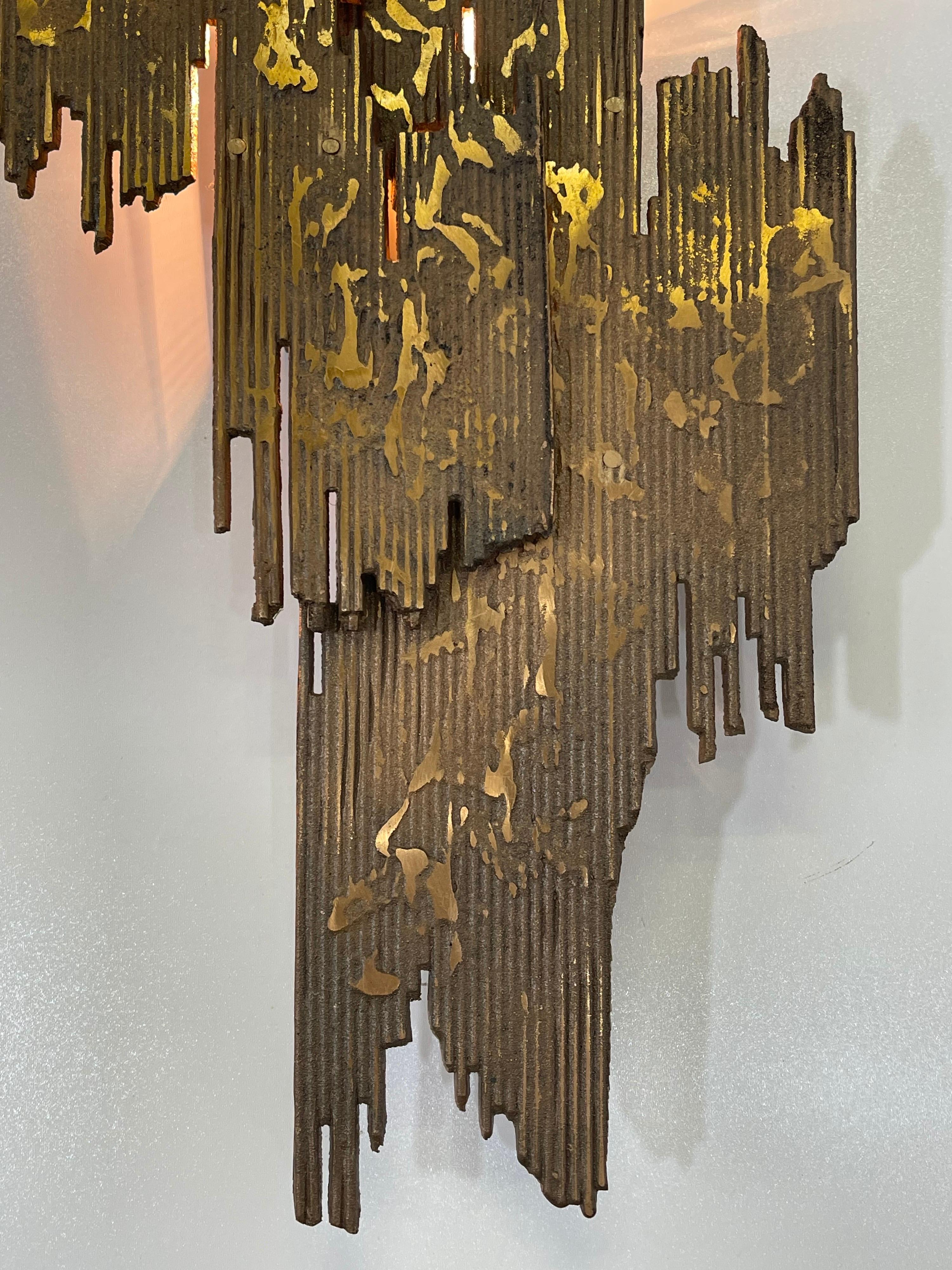 Pair of Large Brutalist Bronze Wall Sconces, circa 1970s In Excellent Condition In Wiesbaden, Hessen