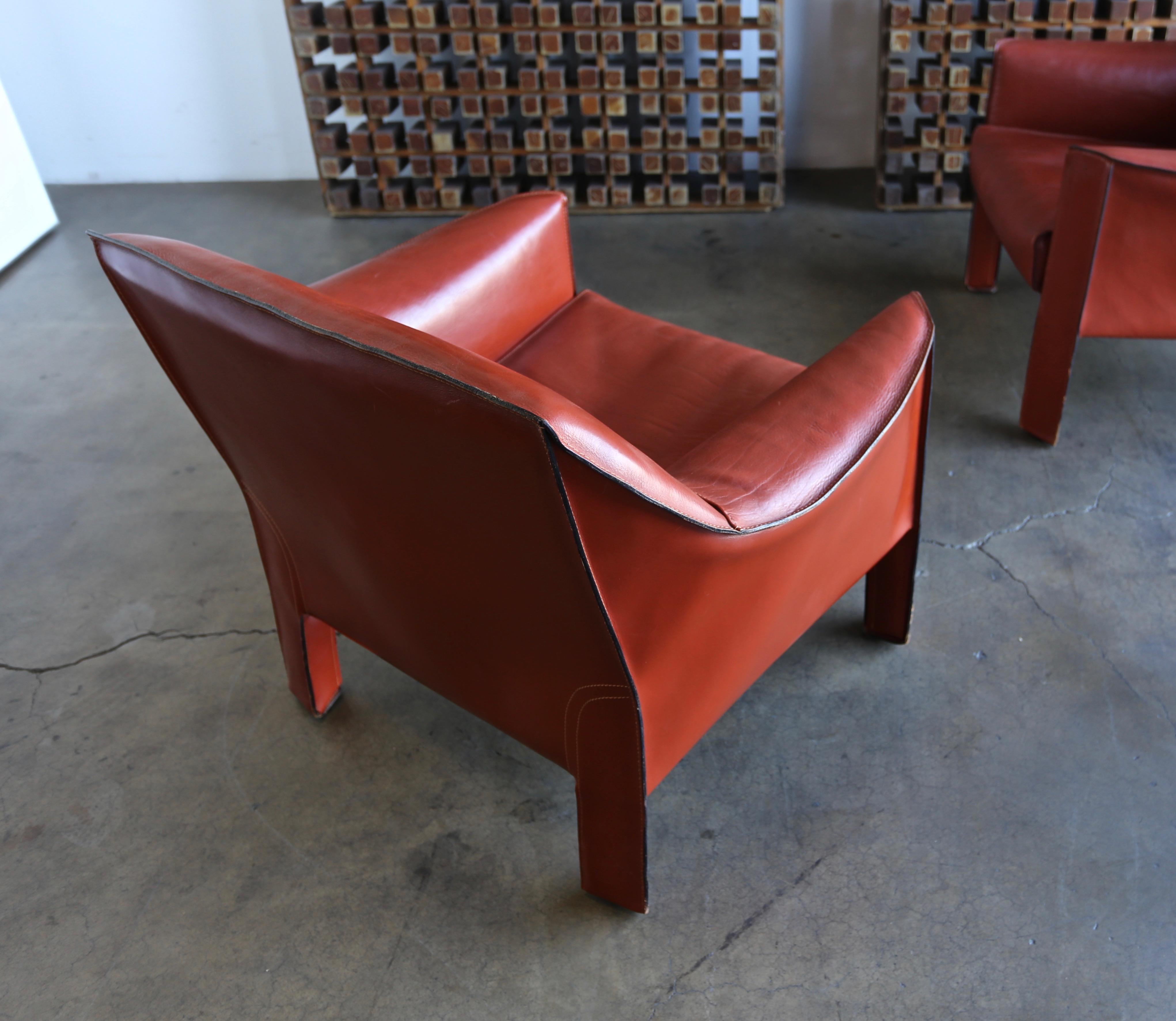 Pair of Large CAB Lounge Chairs by Mario Bellini for Cassina 5
