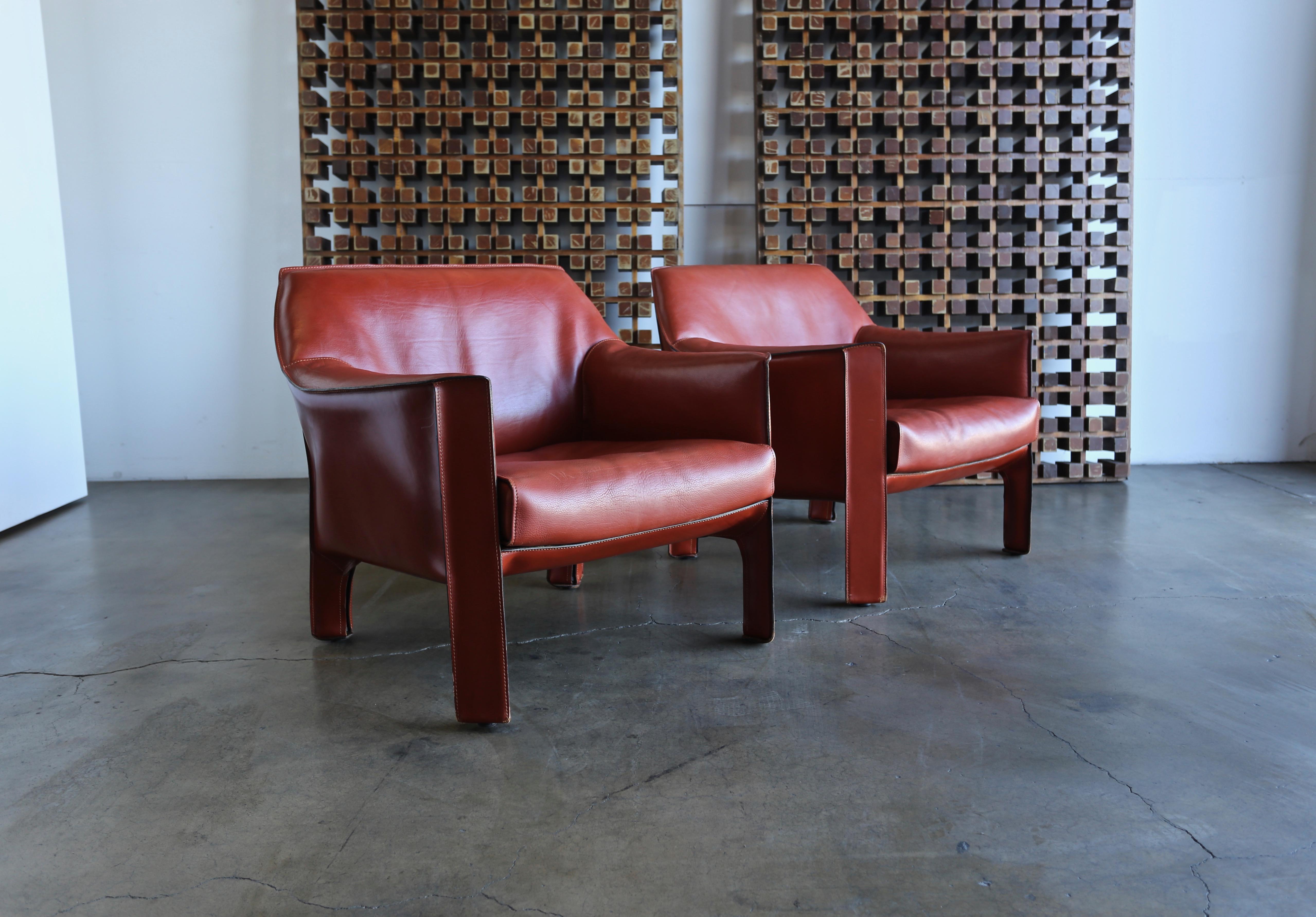 Modern Pair of Large CAB Lounge Chairs by Mario Bellini for Cassina