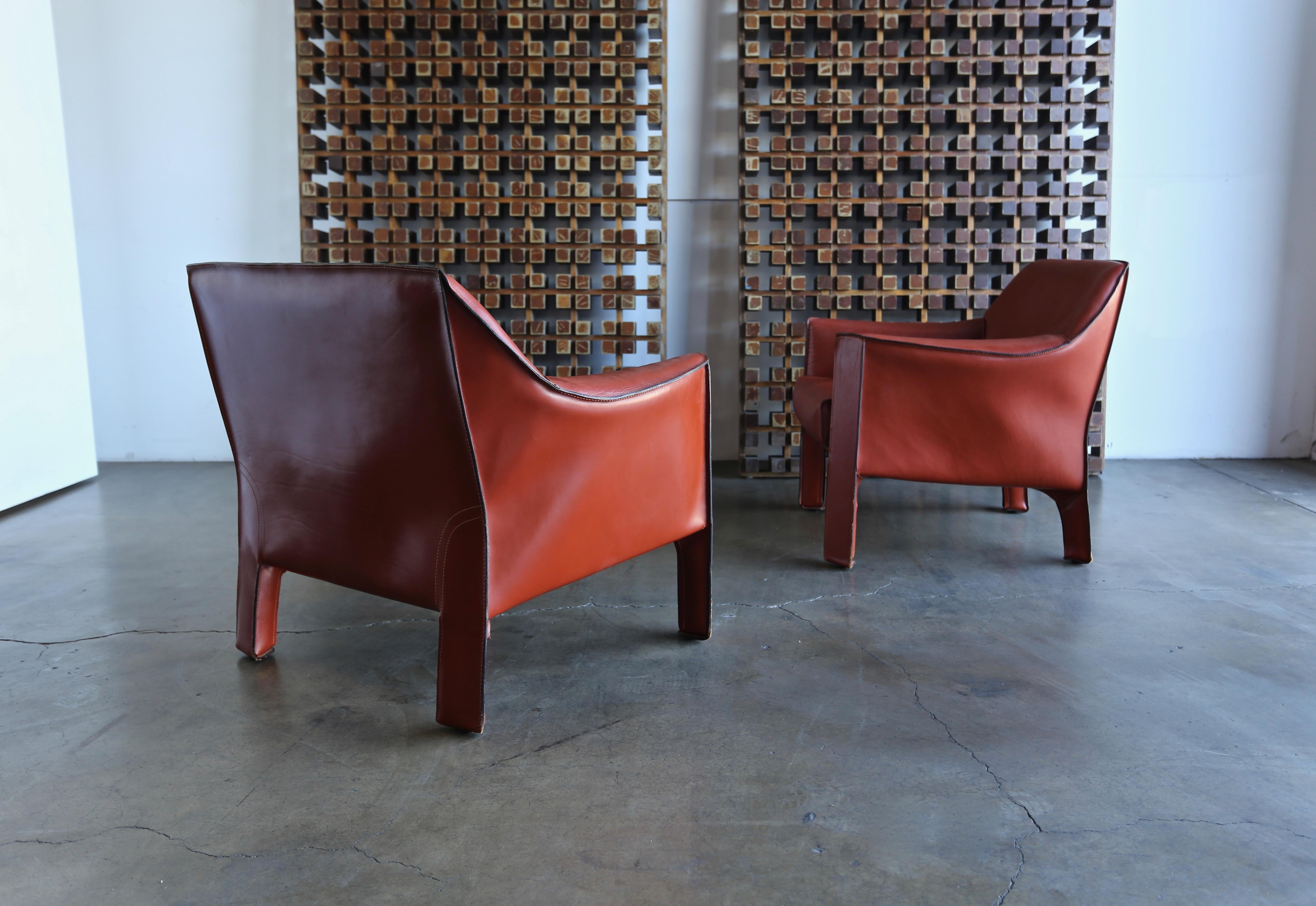 Pair of Large CAB Lounge Chairs by Mario Bellini for Cassina 2