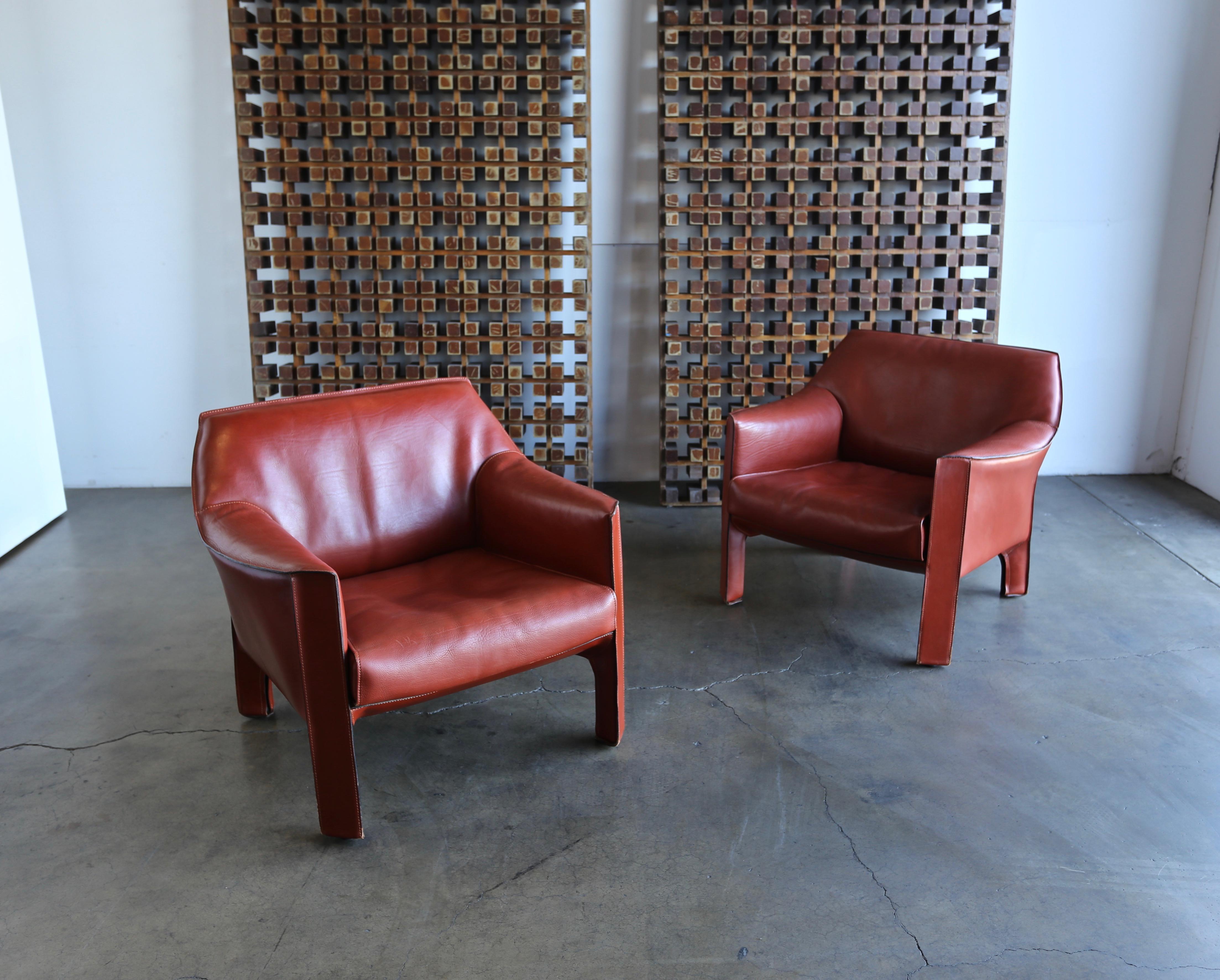 Pair of Large CAB Lounge Chairs by Mario Bellini for Cassina 3