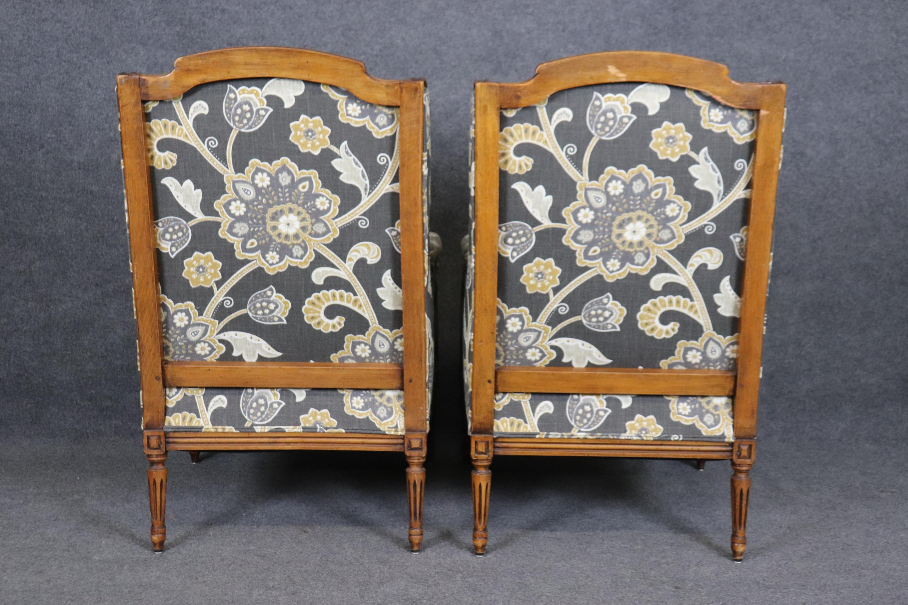 Mid-20th Century Pair of Large Carved Walnut French Louis XV Bergere Chairs  For Sale