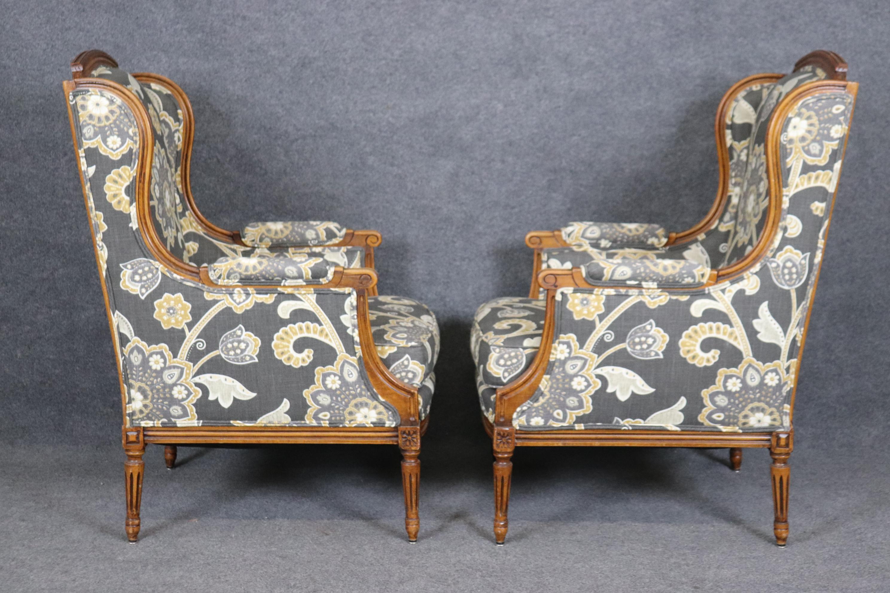 Pair of Large Carved Walnut French Louis XV Bergere Chairs  For Sale 1