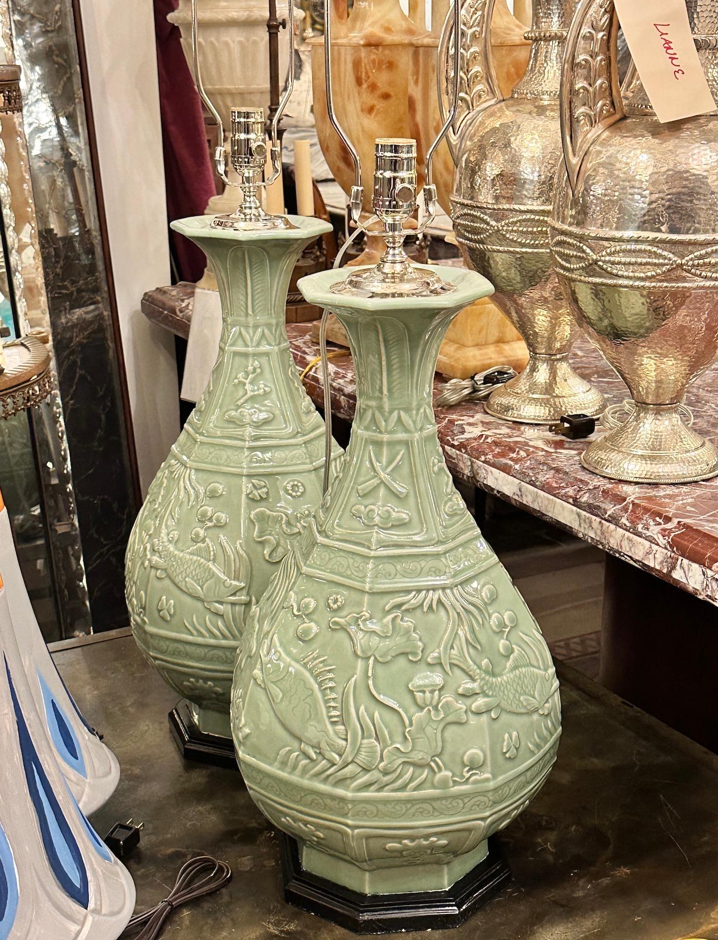 Paar große Celandon-Lampen im Angebot 1
