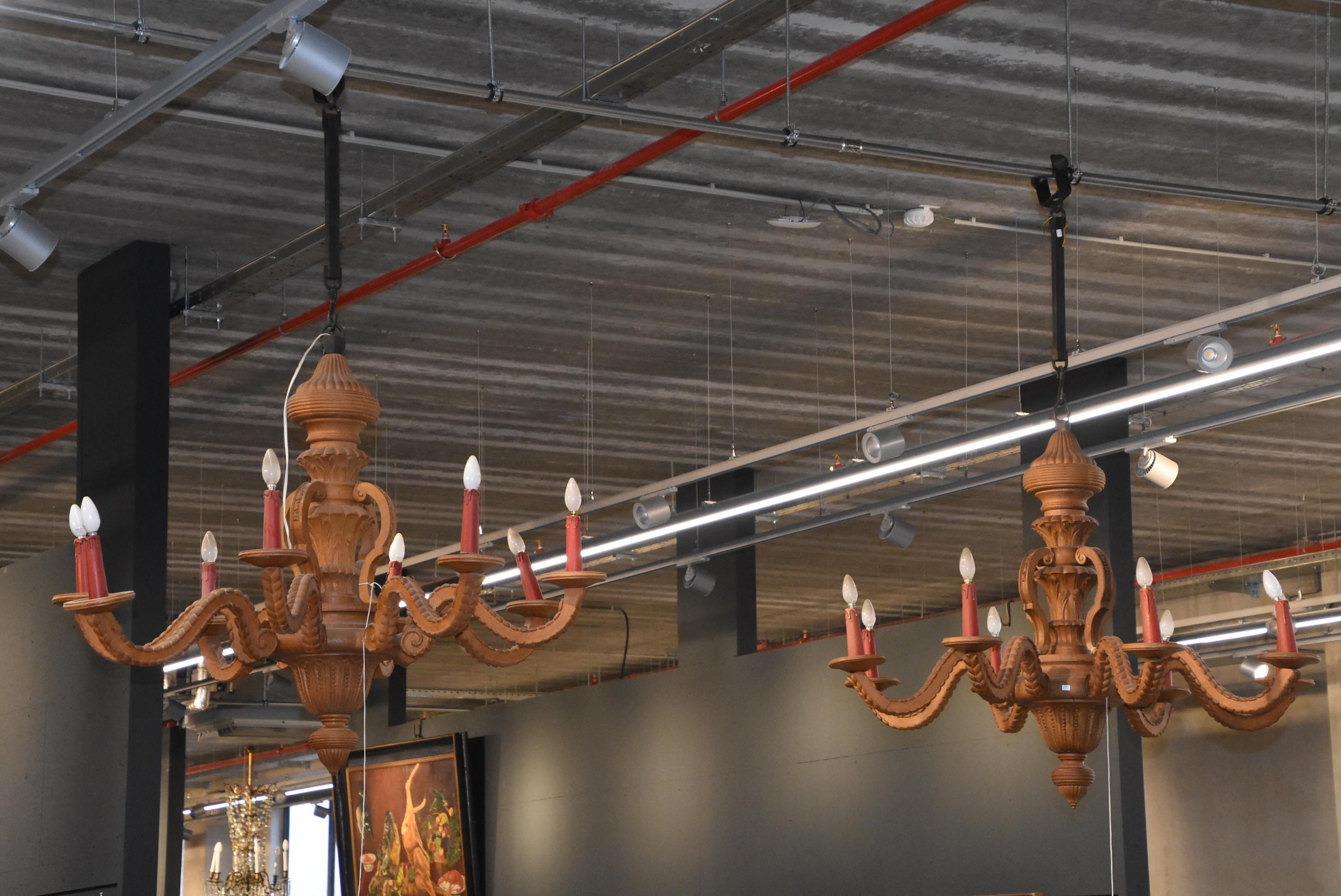 European 2 Large Chandeliers Carved Wood 8 Lights, 20th Century, circa 1930-1950 For Sale
