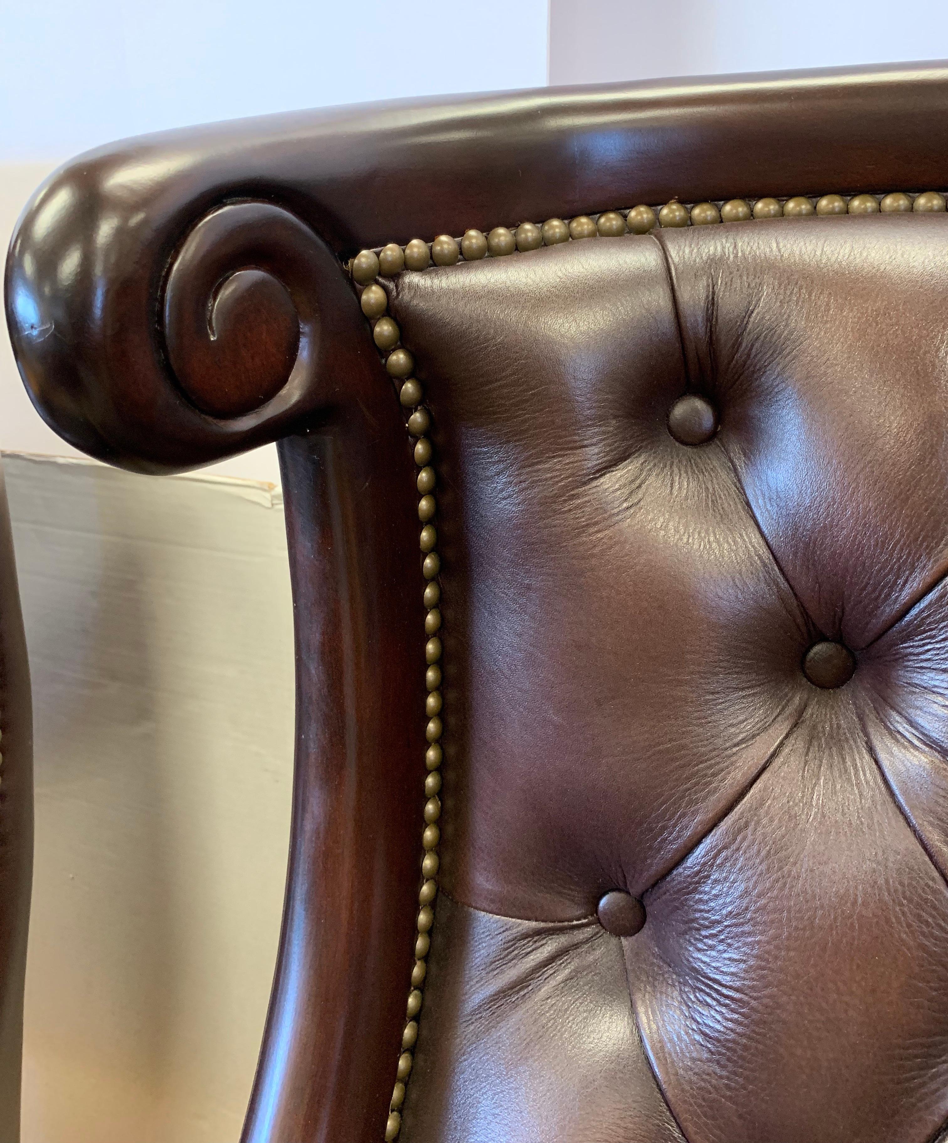 Late 20th Century Pair of Large Chesterfield Dark Brown Tufted Leather Armchairs Wingbacks
