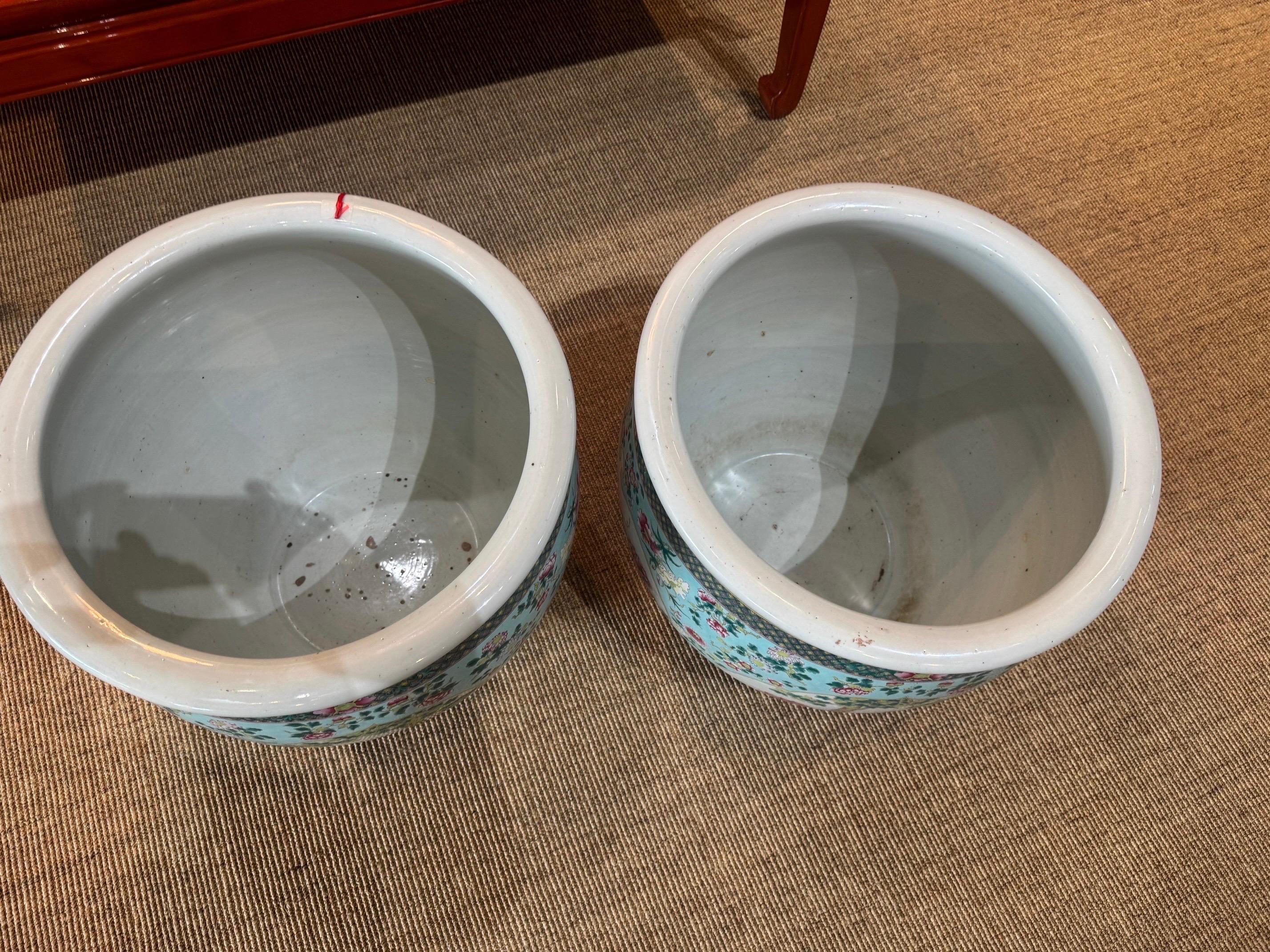 Porcelaine Paire de grandes jardinières chinoises du 19e siècle en vente