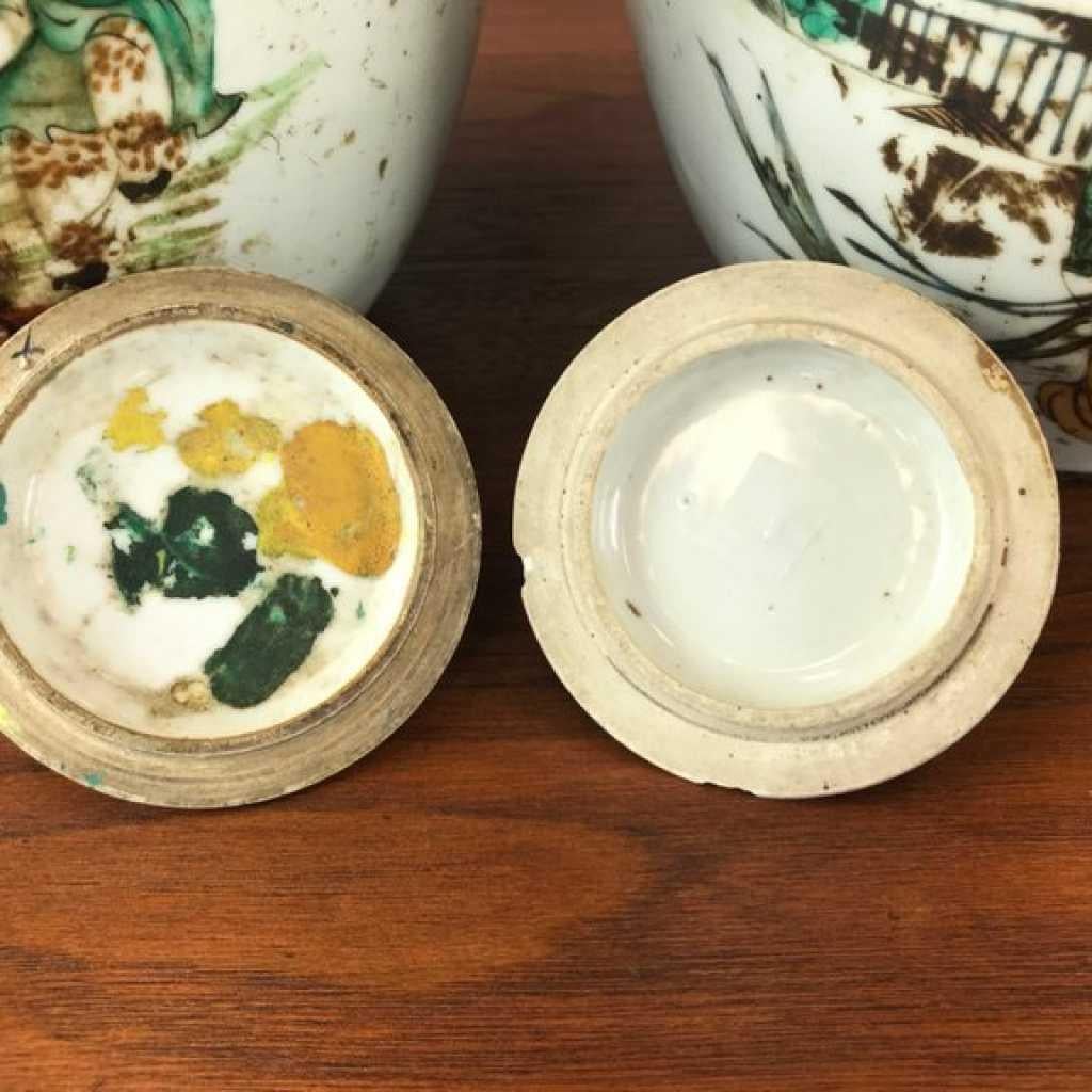 Pair of Large Chinese Famille Verte Porcelain Covered Vases, Early Republican 6