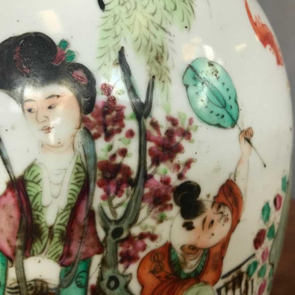 Pair of Large Chinese Famille Verte Porcelain Covered Vases, Early Republican 4