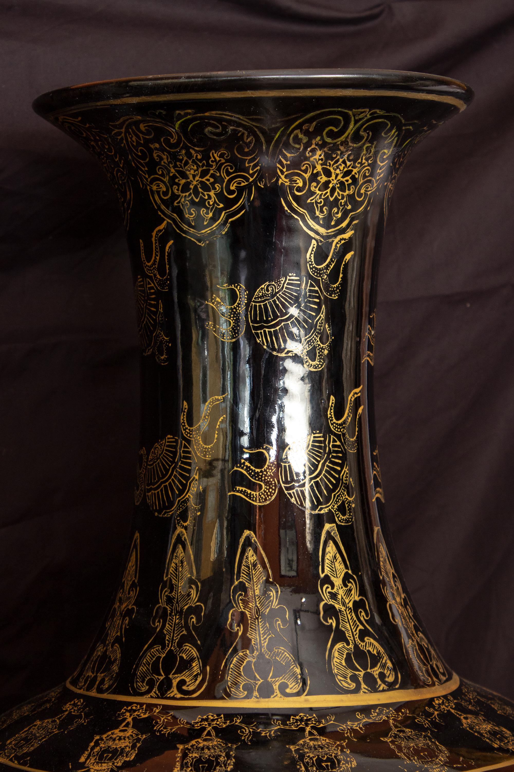Pair of Large Chinese Porcelain Black and Gilt-Decorated Vases 5