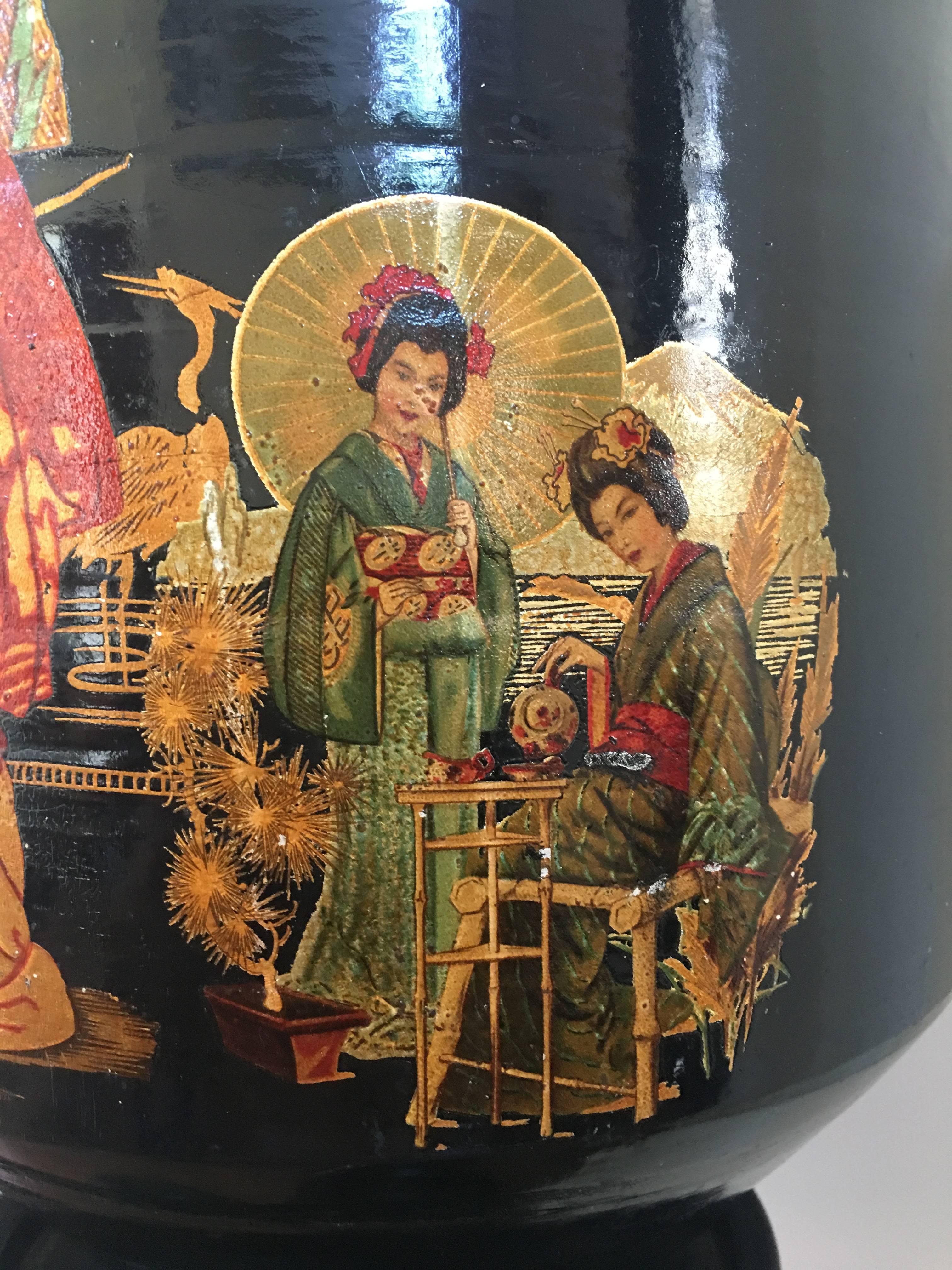 Paar große Urnen oder Vasen im Chinoiserie-Stil auf Sockeln aus glasierter Terrakotta im Angebot 4