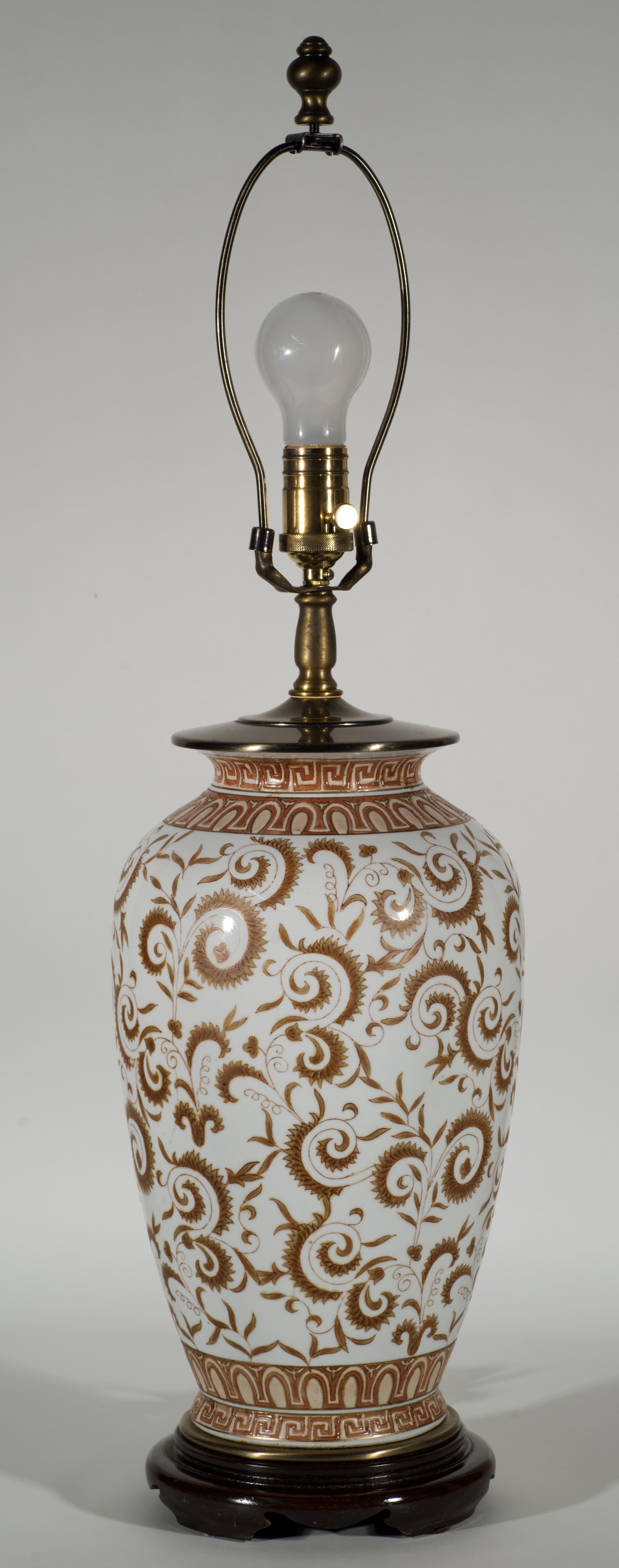 Glazed Pair of Large Chinoiserie Urn Table Lamps Hand-painted Vintage For Sale