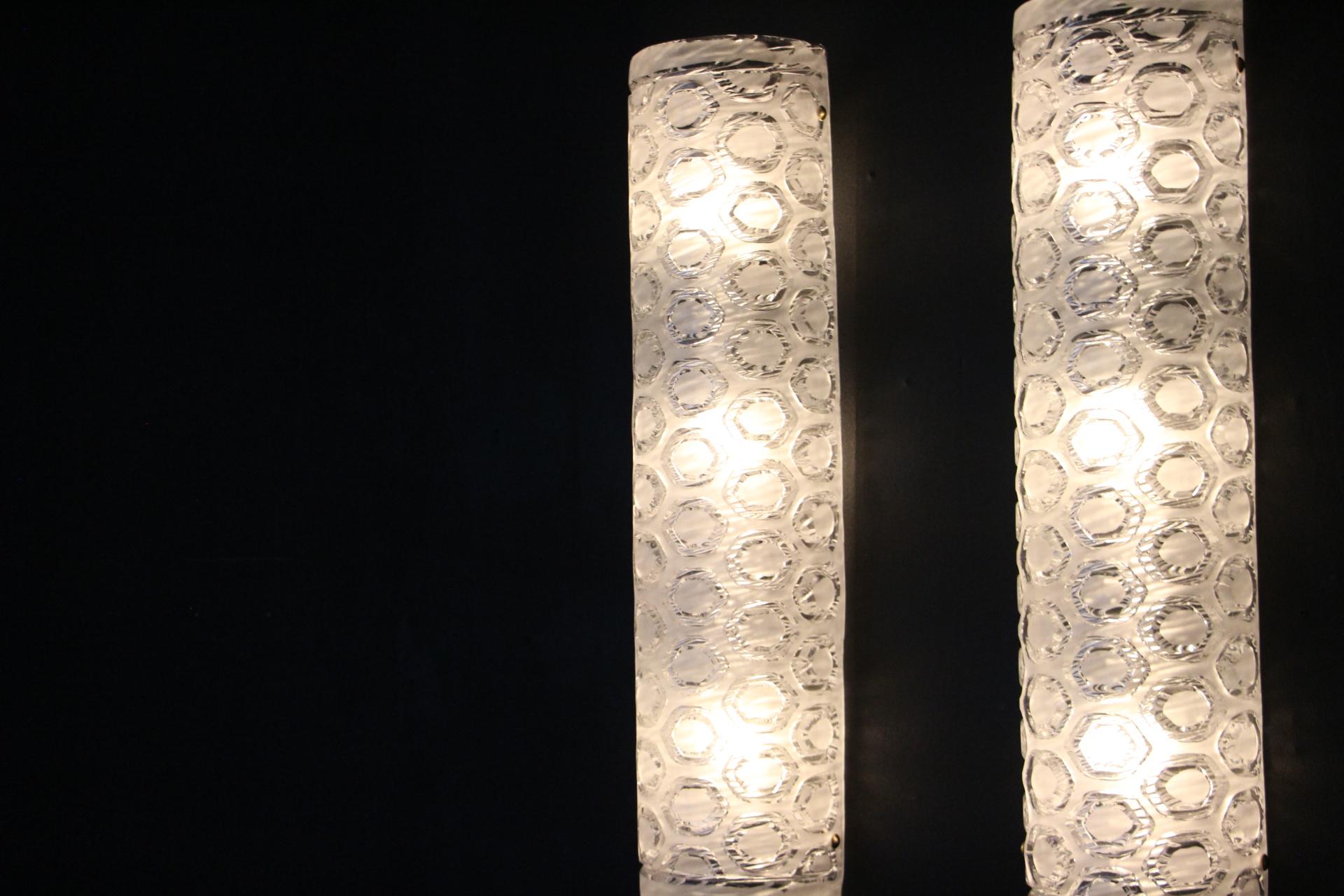 Pair of Large Clear and White Textured Murano Glass Wall Sconces, Wall Lights For Sale 5