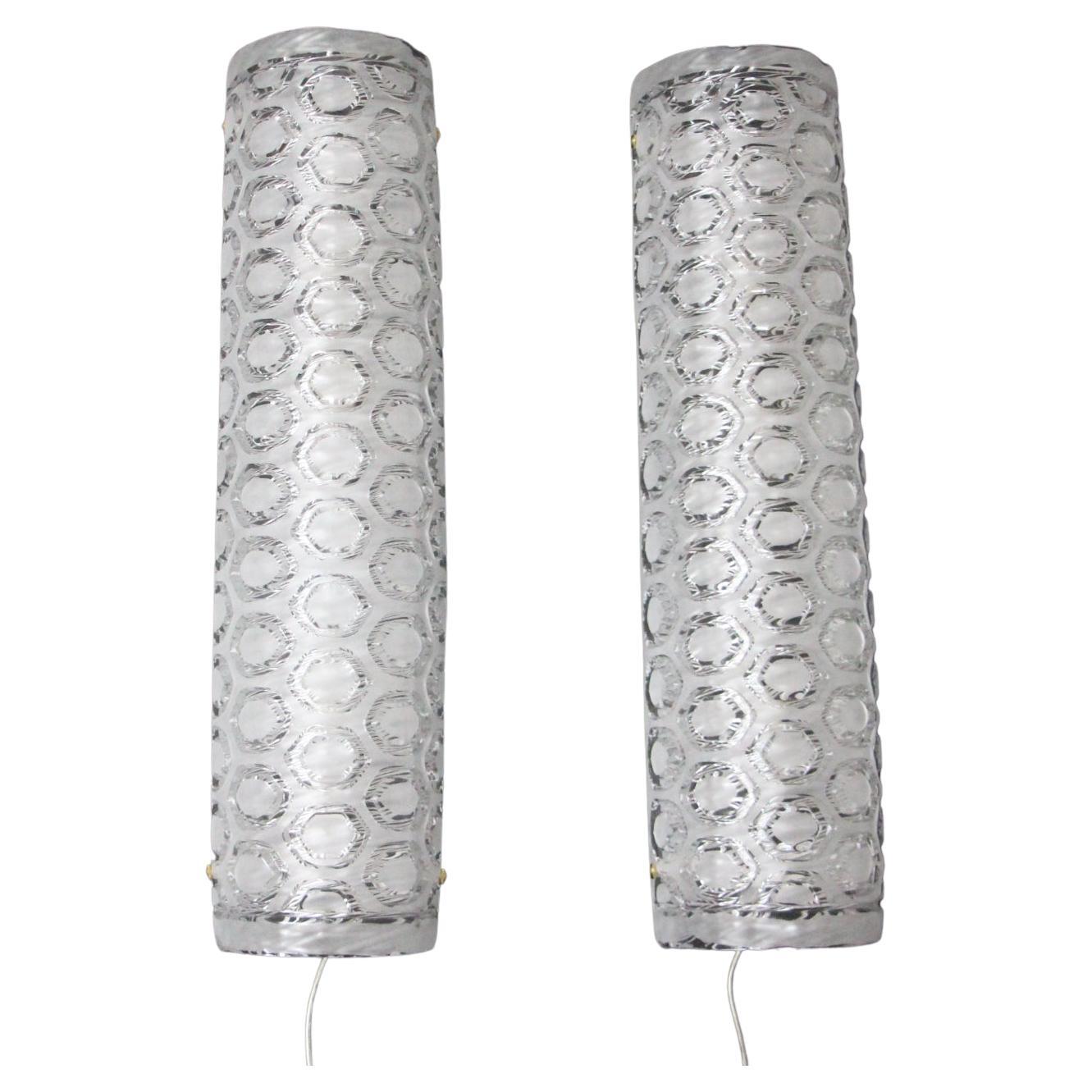 Pair of Large Clear and White Textured Murano Glass Wall Sconces, Wall Lights For Sale