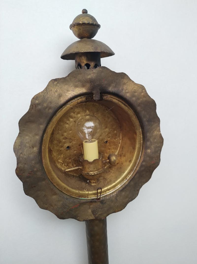 Gilt Pair of Large Coach Lanterns Wall Lights Flush Mounts, 19th For Sale
