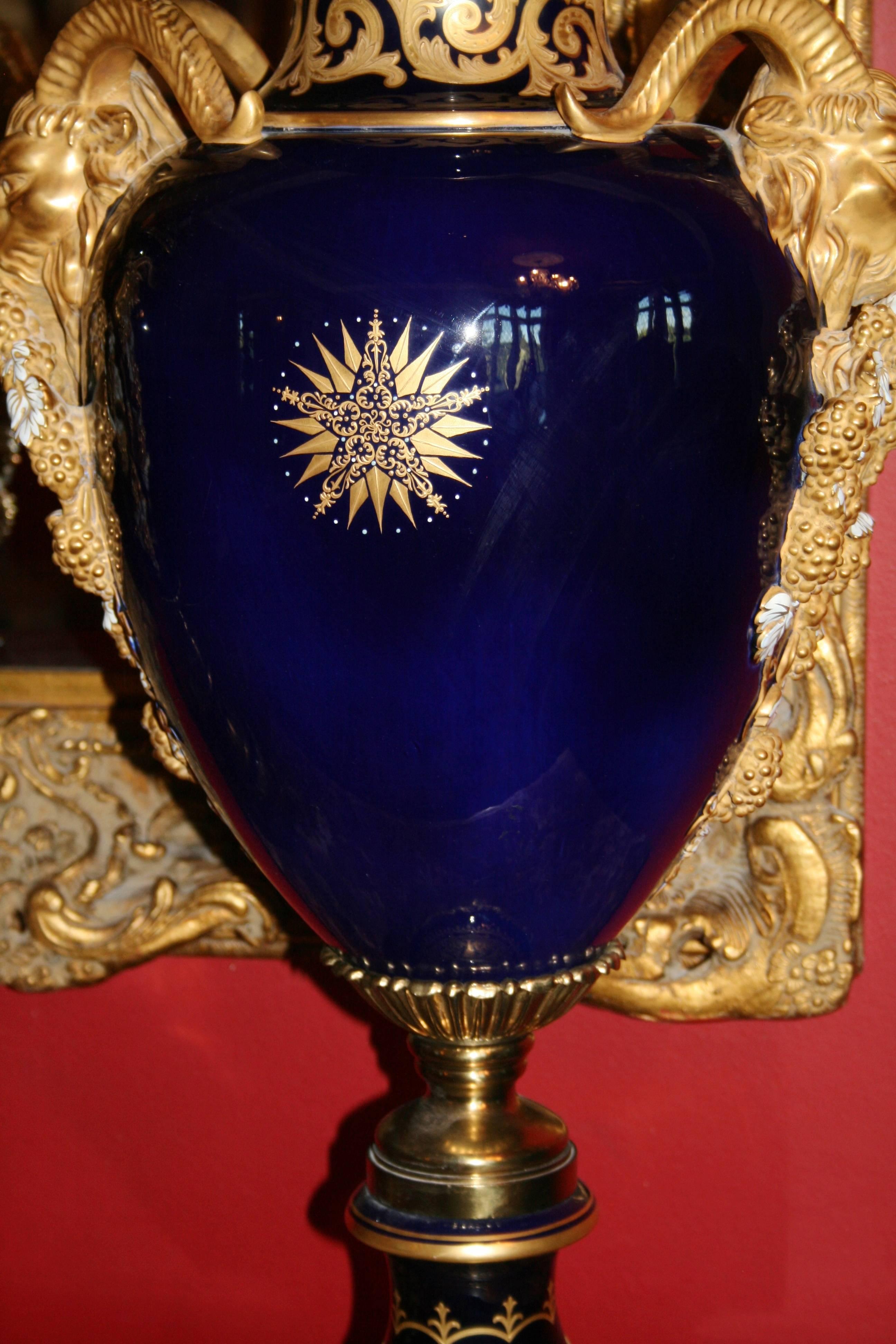 Pair of Large Cobalt Blue Lidded Urns with Gilt Rams Head Handles For Sale 2