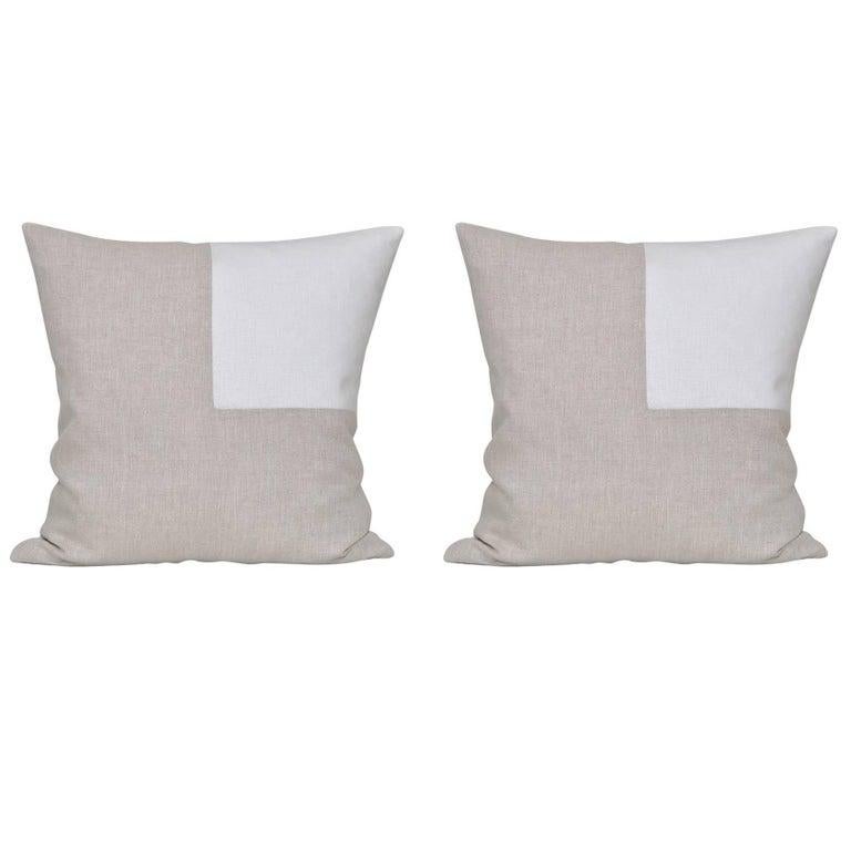 Pair of Large Contemporary Natural Irish Linen Pillow with Vintage White Patch In Good Condition For Sale In Belfast, Northern Ireland
