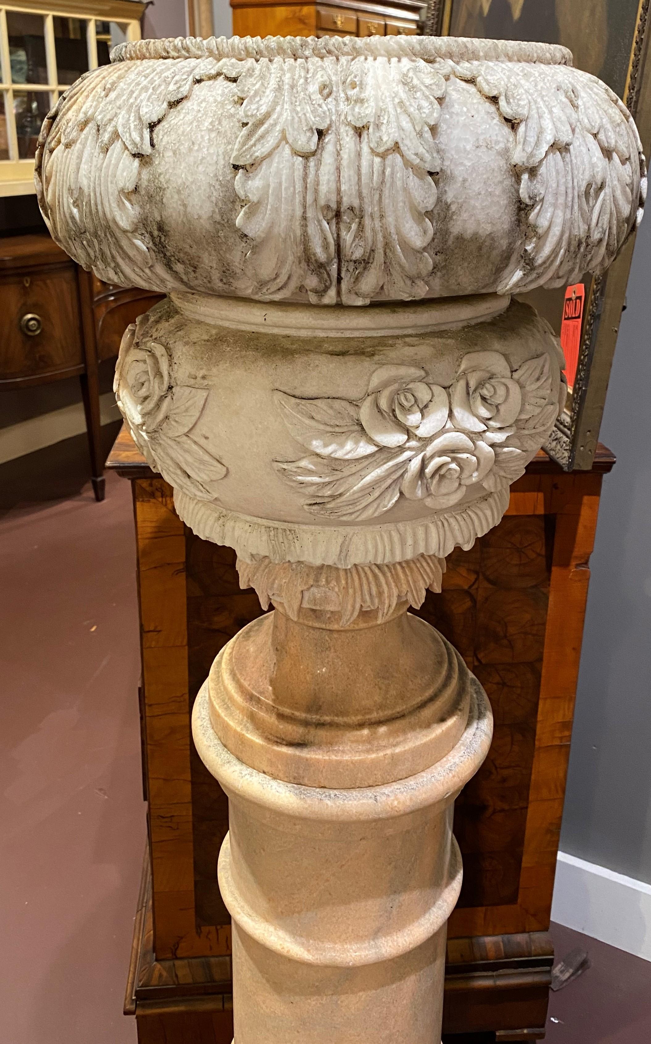 Pair of Large Continental Style Marble Carved Urns on Pedestals For Sale 7