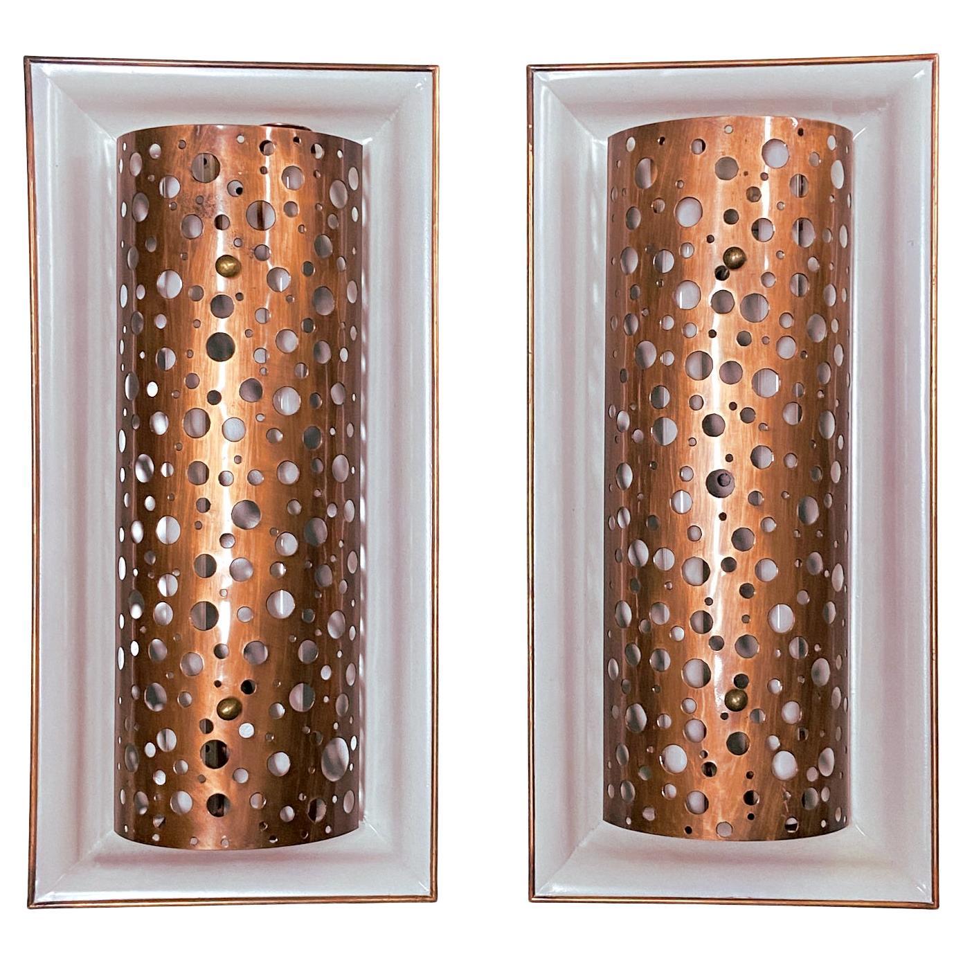 Pareja de apliques rectangulares de cobre y metal gris de los años 50 Moderno de mediados de siglo en venta