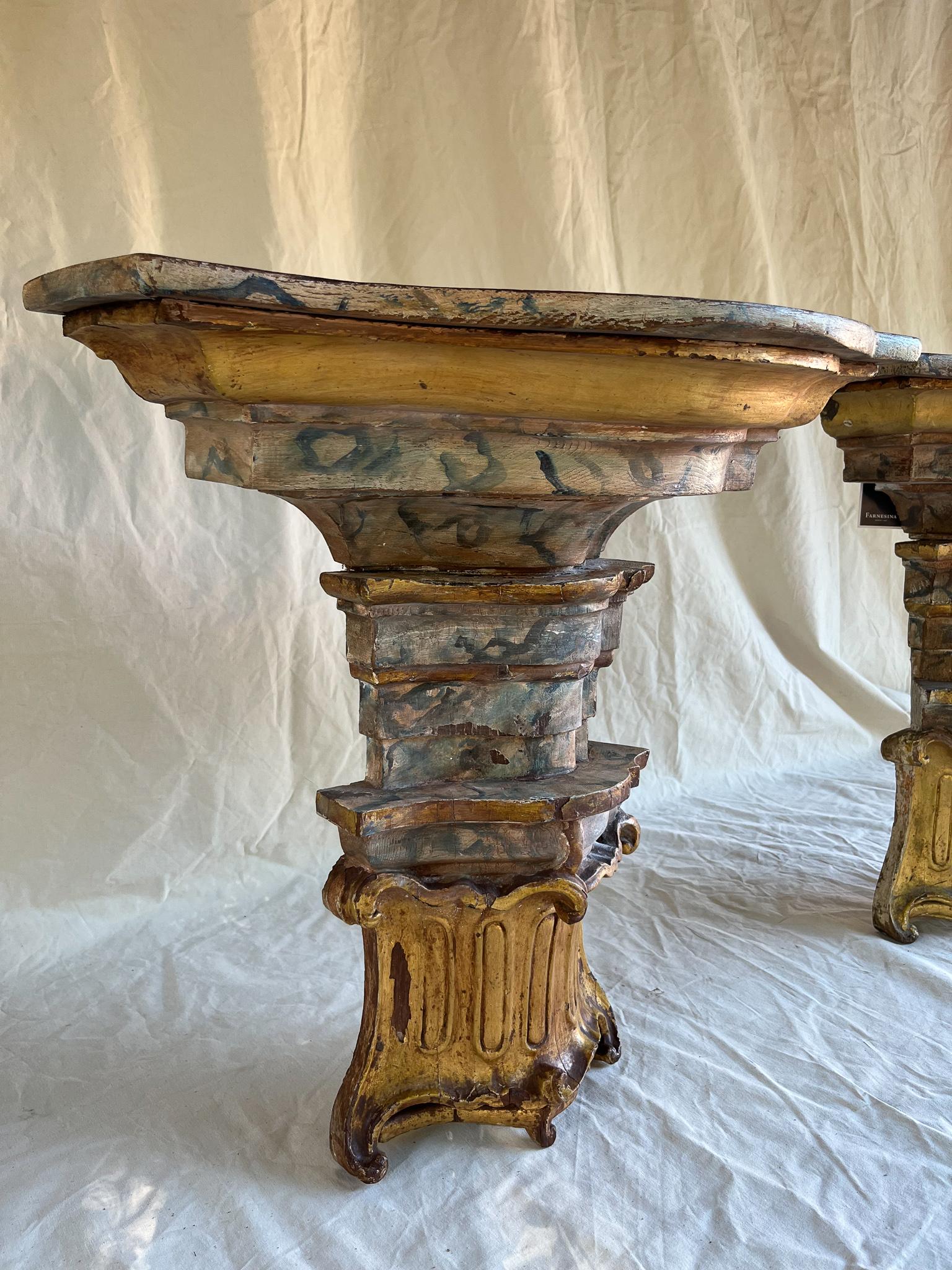 18th Century and Earlier Pair of large corbels Portugal 18th century For Sale