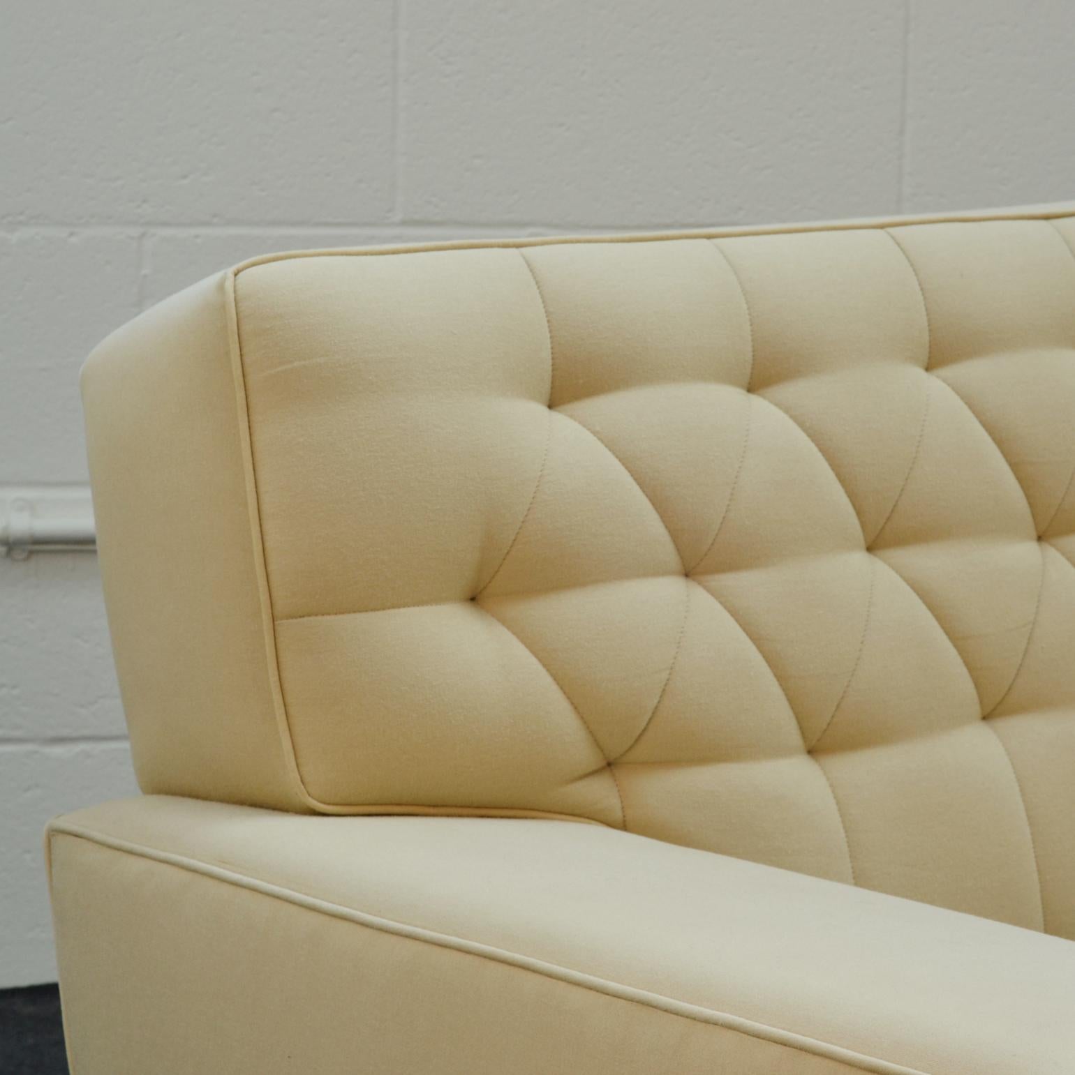 Mid-Century Modern Pair of Large Cream 1950's Club Chairs Attributed to Paul McCobb For Sale