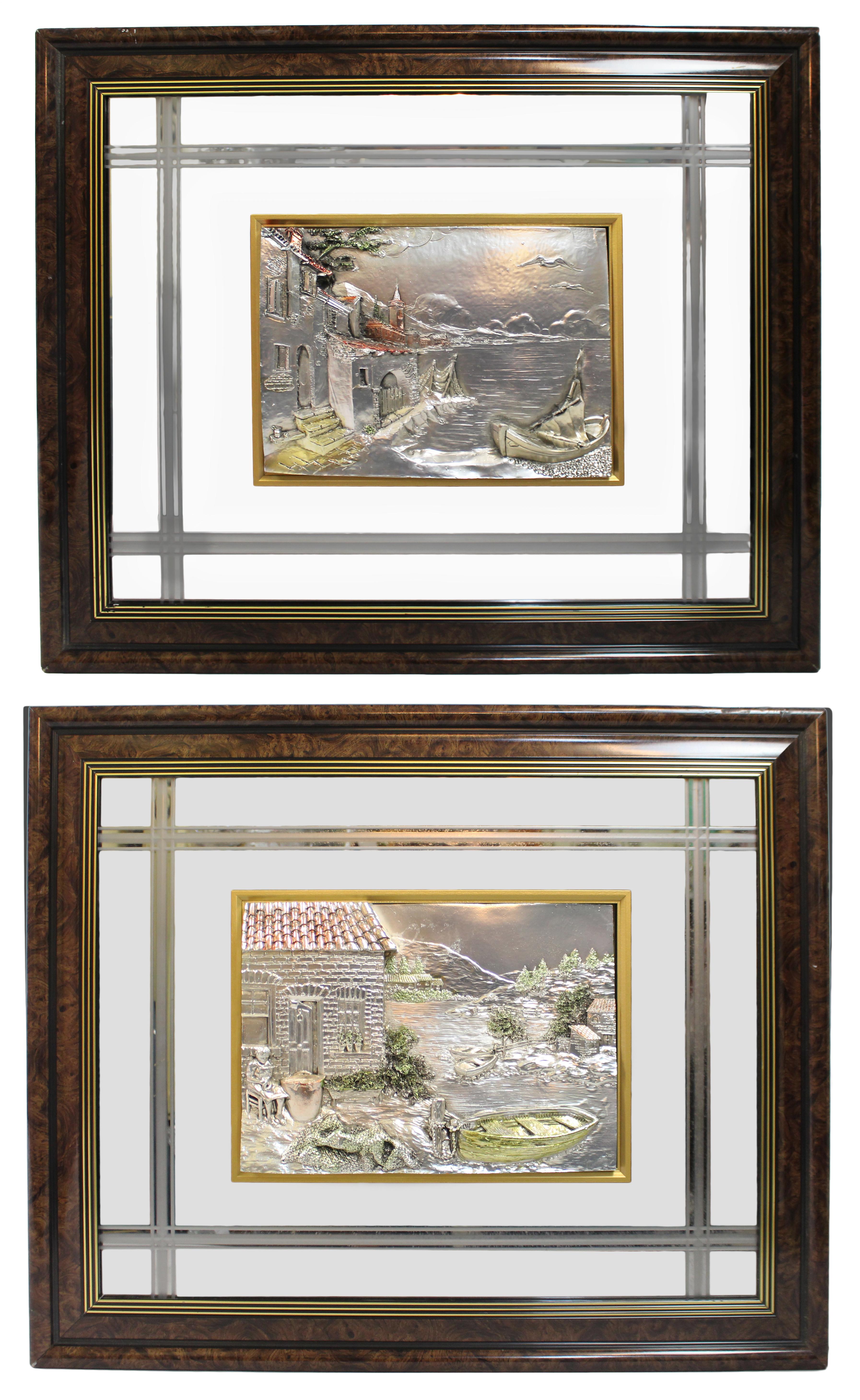 Pair of large Creazioni Artistiche relief silver artworks framed


Creazioni Artistiche. 

Gilded & bronzed silver relief seaside artworks with gold surround. 

Decorative mirror Mounts. Set in wood effect frames. 

Both frames measure 72 x
