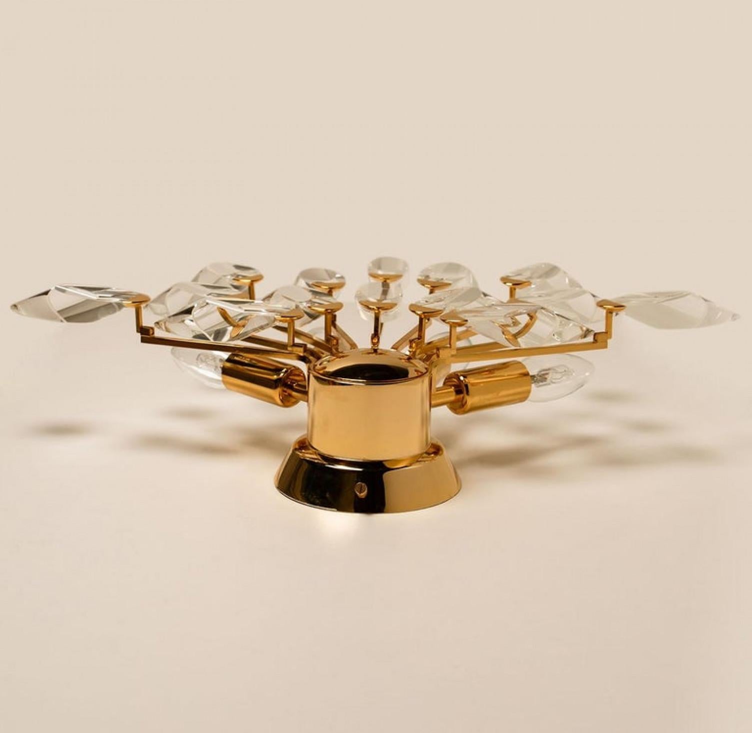 Pair of Large Crystal Gilded Brass Sconces y Oscar Torlasco for Stilkronen For Sale 7
