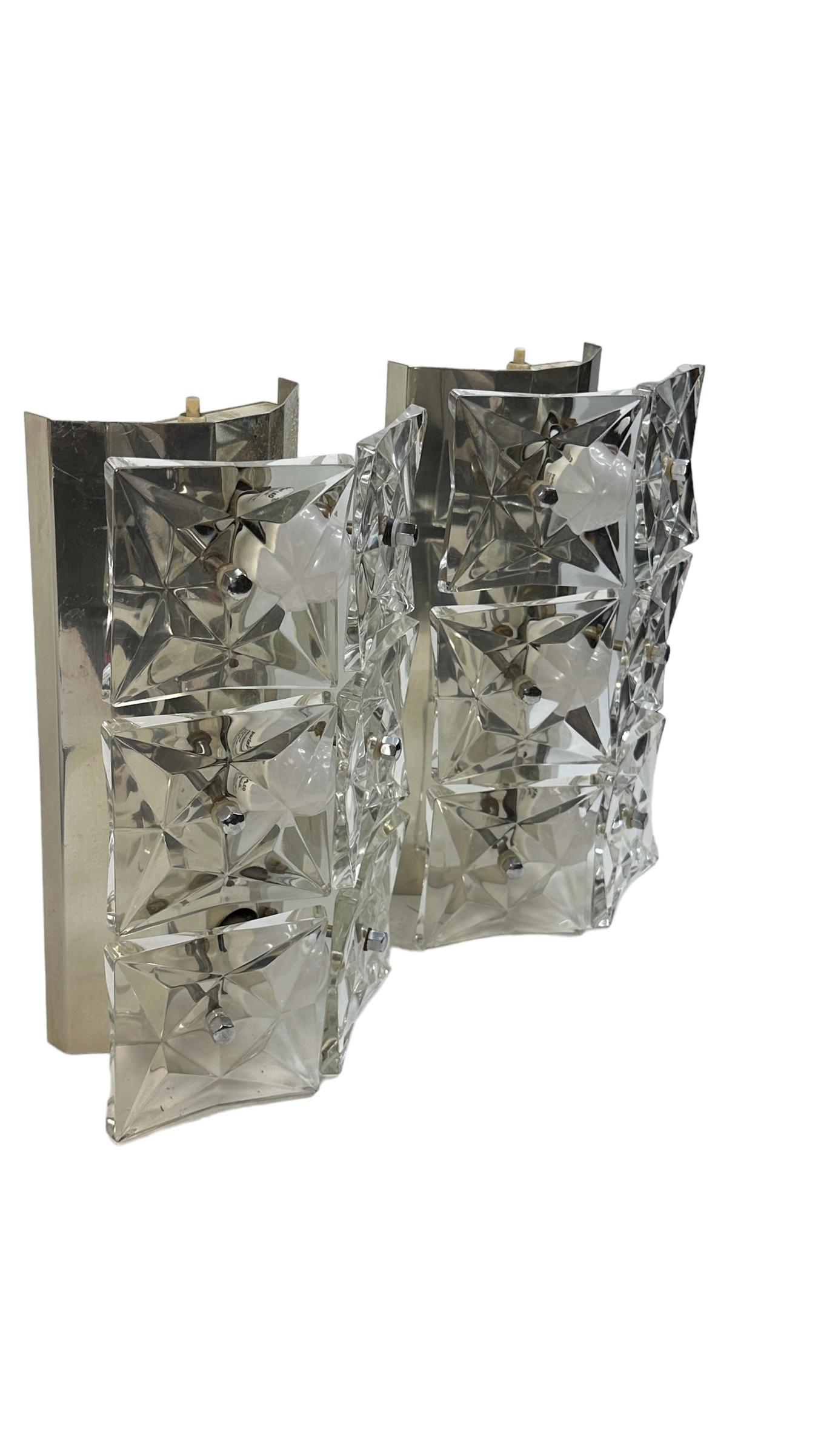 Pair of Large Crystal Glass Wall Sconces by Kinkeldey, circa 1970s In Good Condition For Sale In Nuernberg, DE
