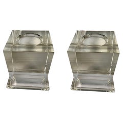 Grands supports en cristal pour Objects for Objects
