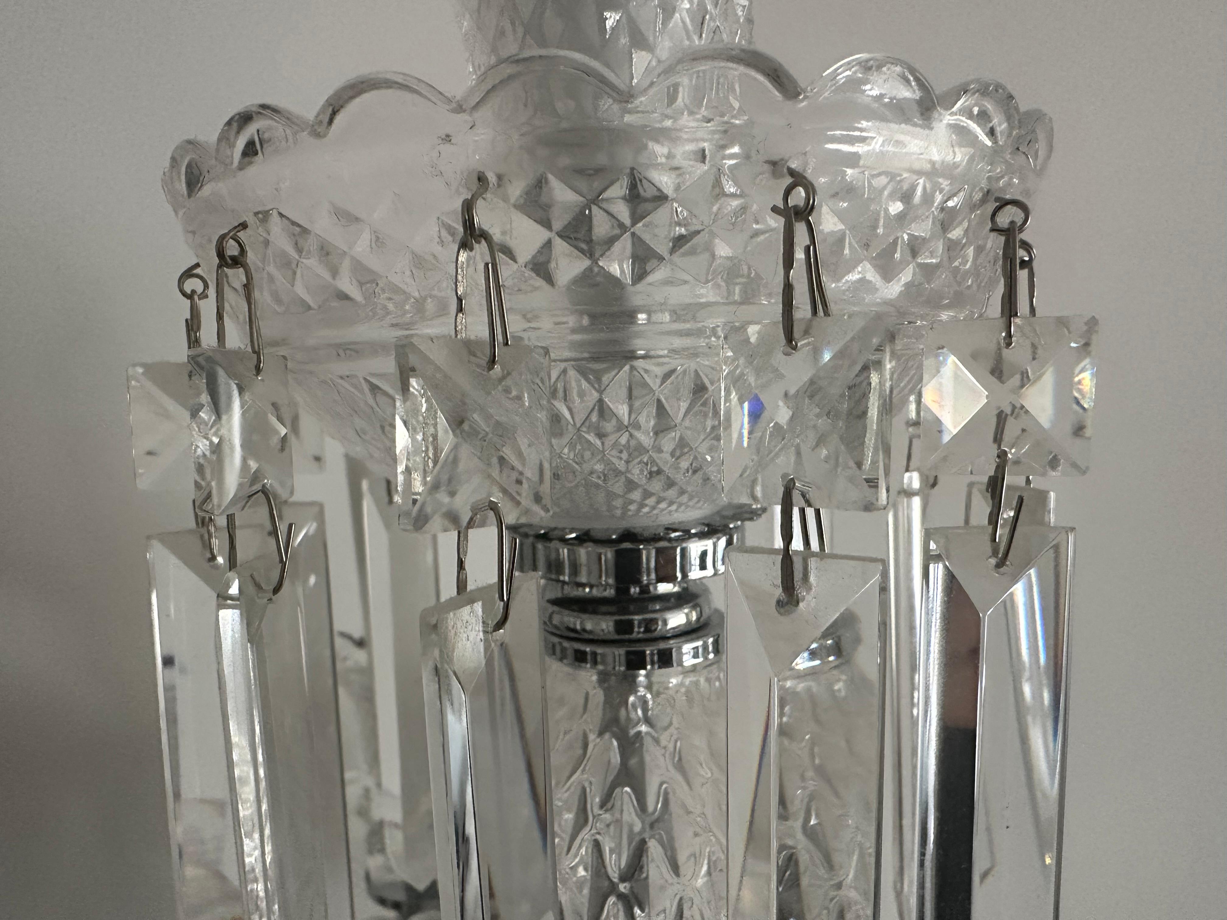 Pareja de grandes lámparas de sobremesa de cristal estilo Baccara con cuatro bombillas en venta 2