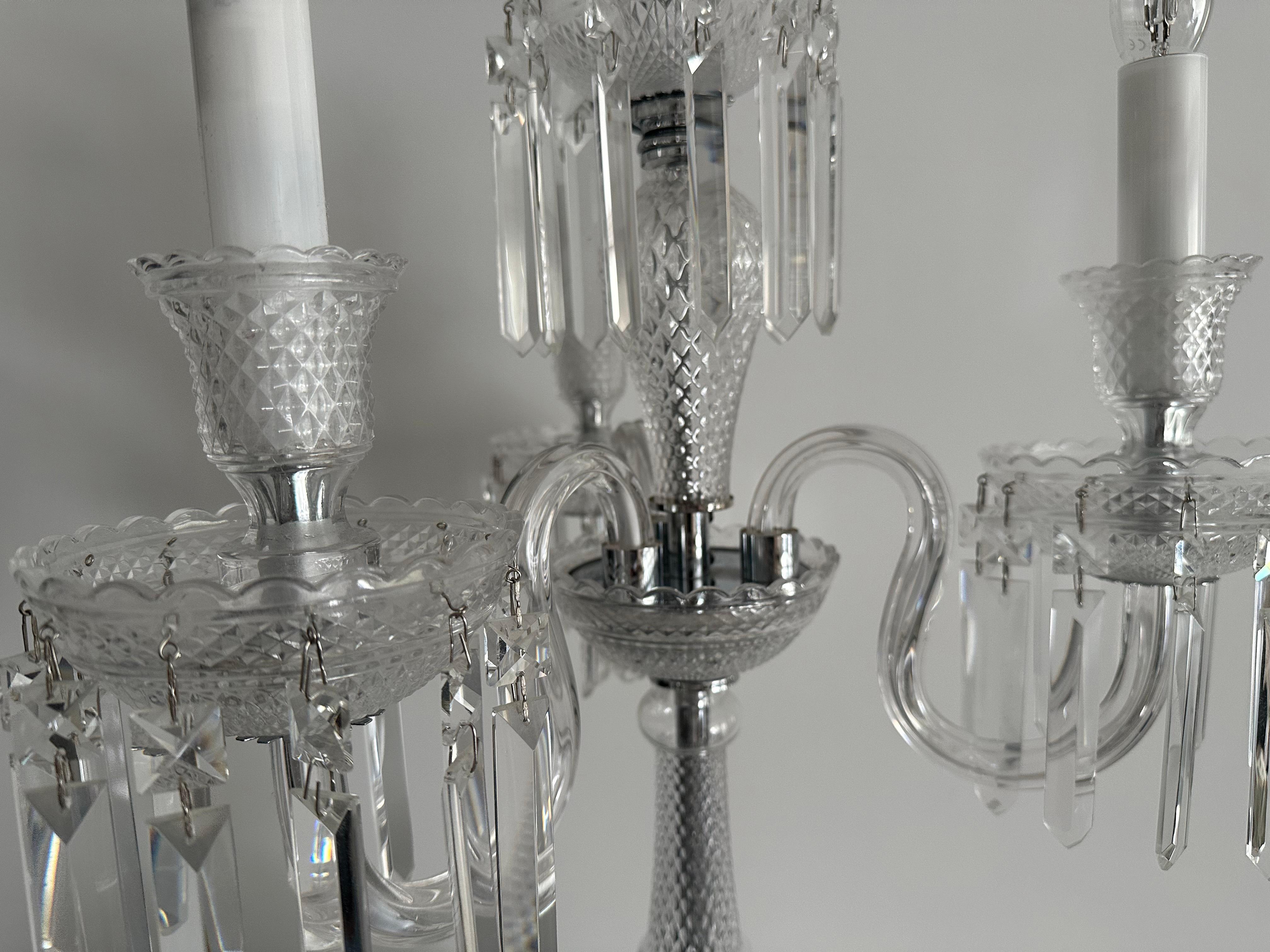 Pareja de grandes lámparas de sobremesa de cristal estilo Baccara con cuatro bombillas Renacimiento neoclásico en venta