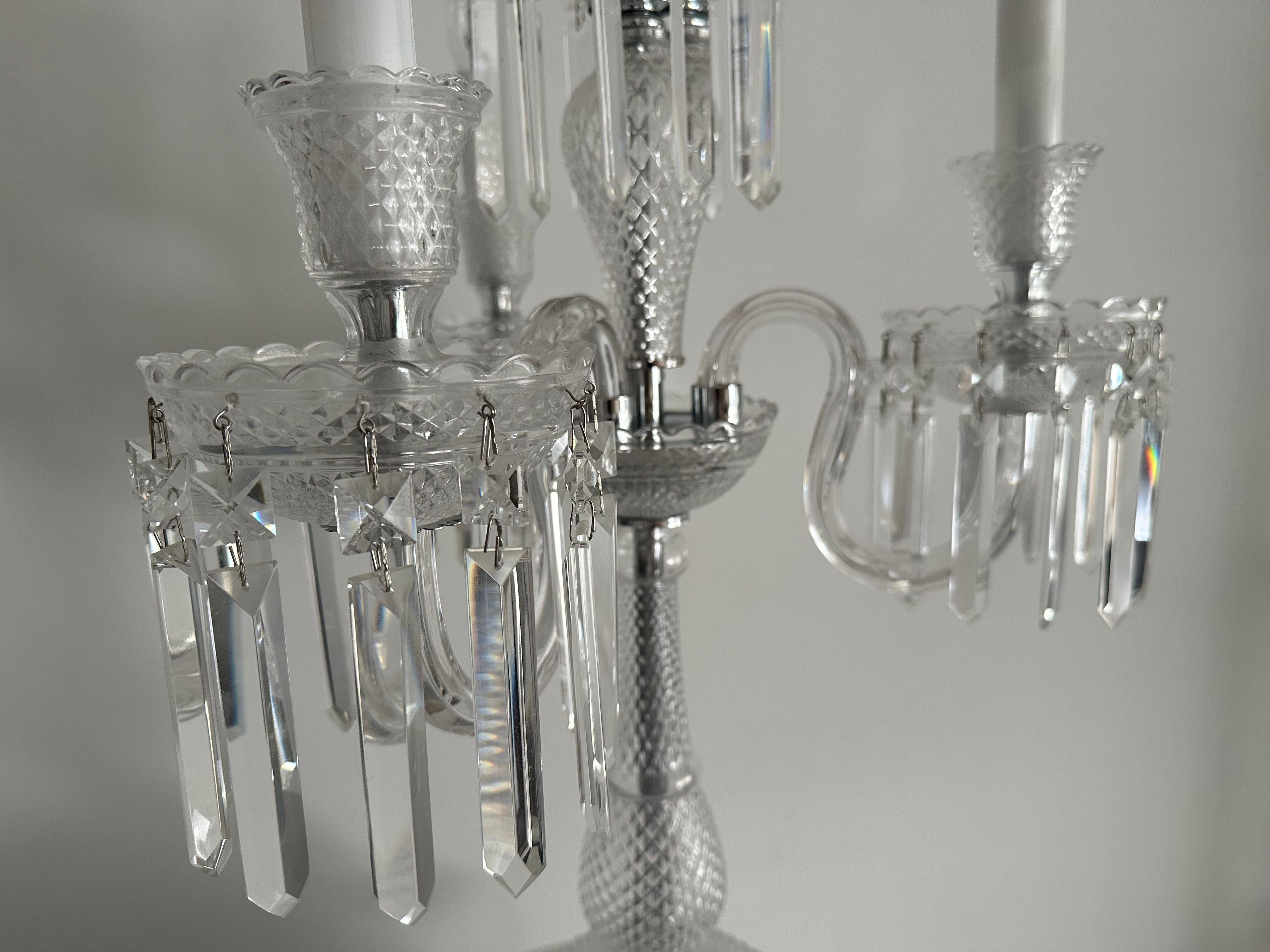 Pareja de grandes lámparas de sobremesa de cristal estilo Baccara con cuatro bombillas en venta 1
